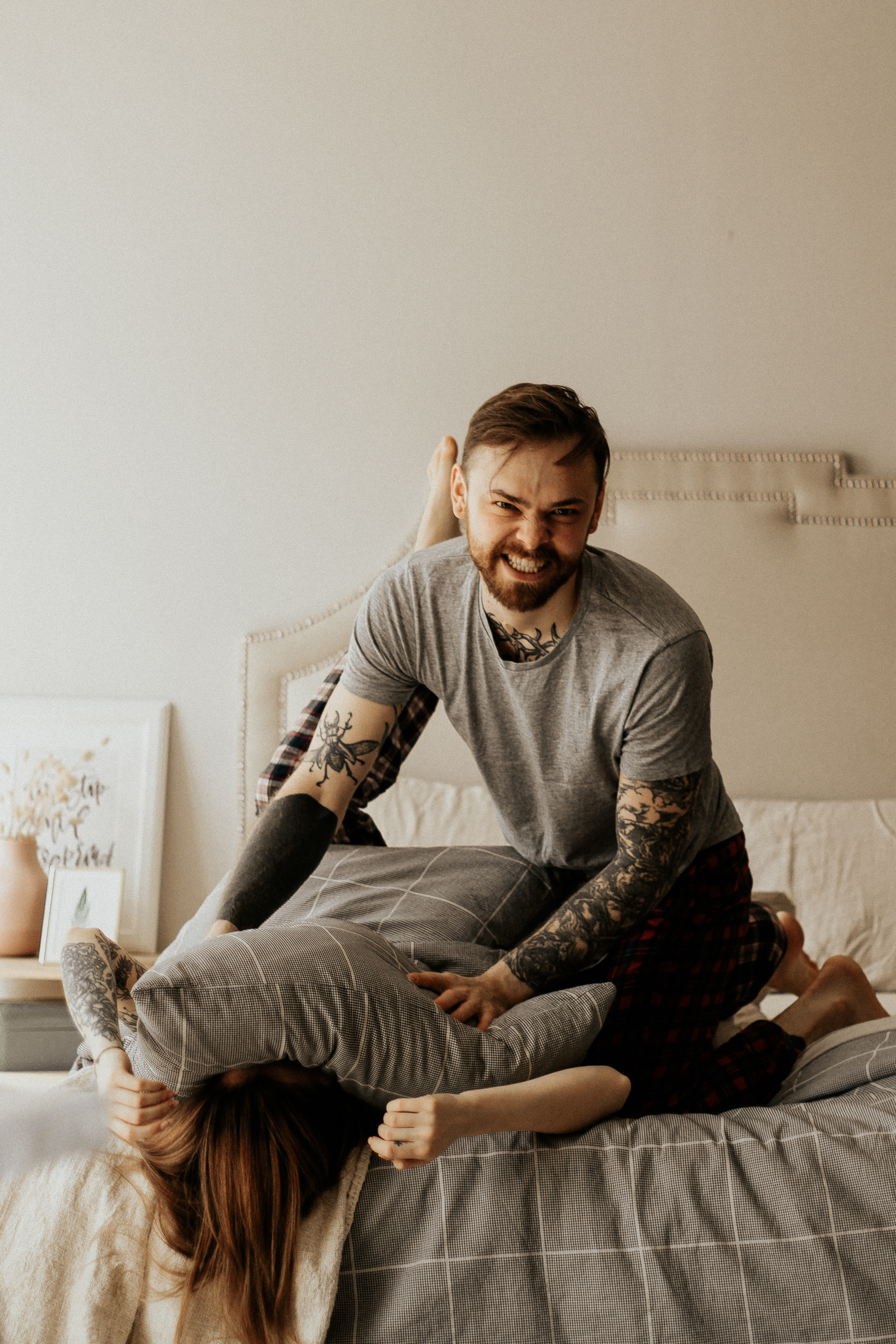 Лайфстайл фотосессия для двоих на кухне. Фотограф в Санкт-Петербурге Лиза Семченкова