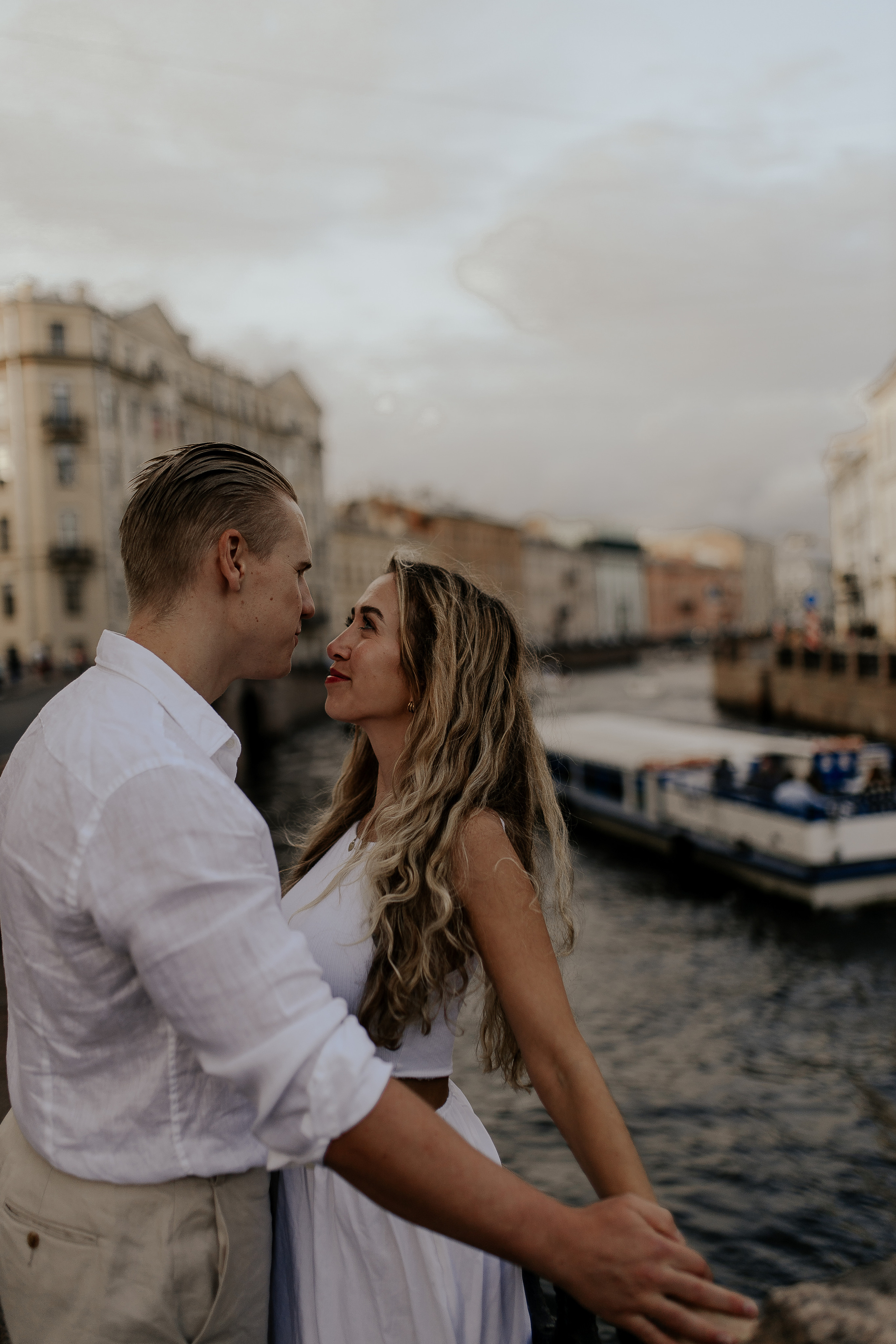 Любовь на улицах Петербурга. Фотограф в Санкт-Петербурге Лиза Семченкова