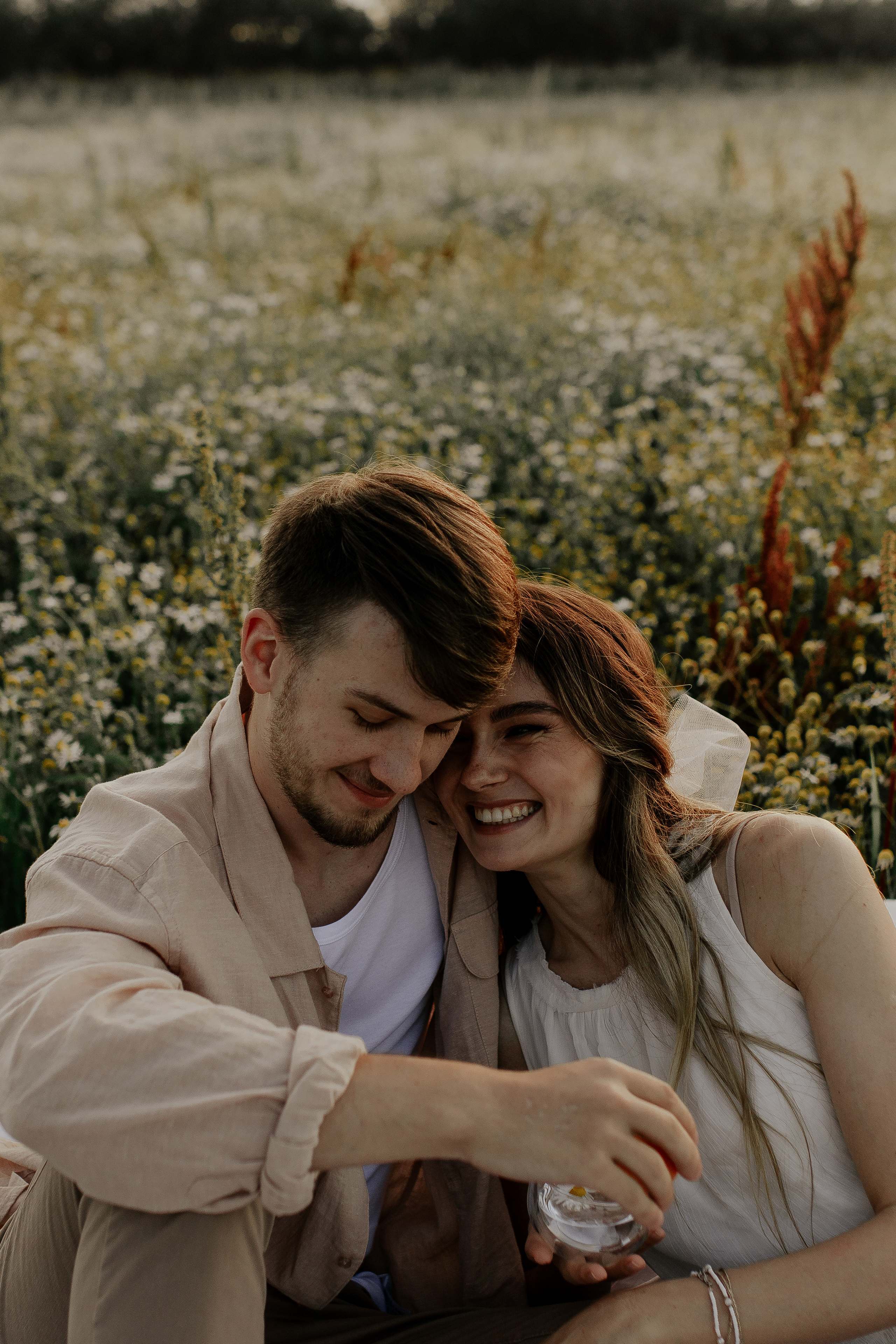 Нежная история любви в поле. Фотограф в Санкт-Петербурге Лиза Семченкова