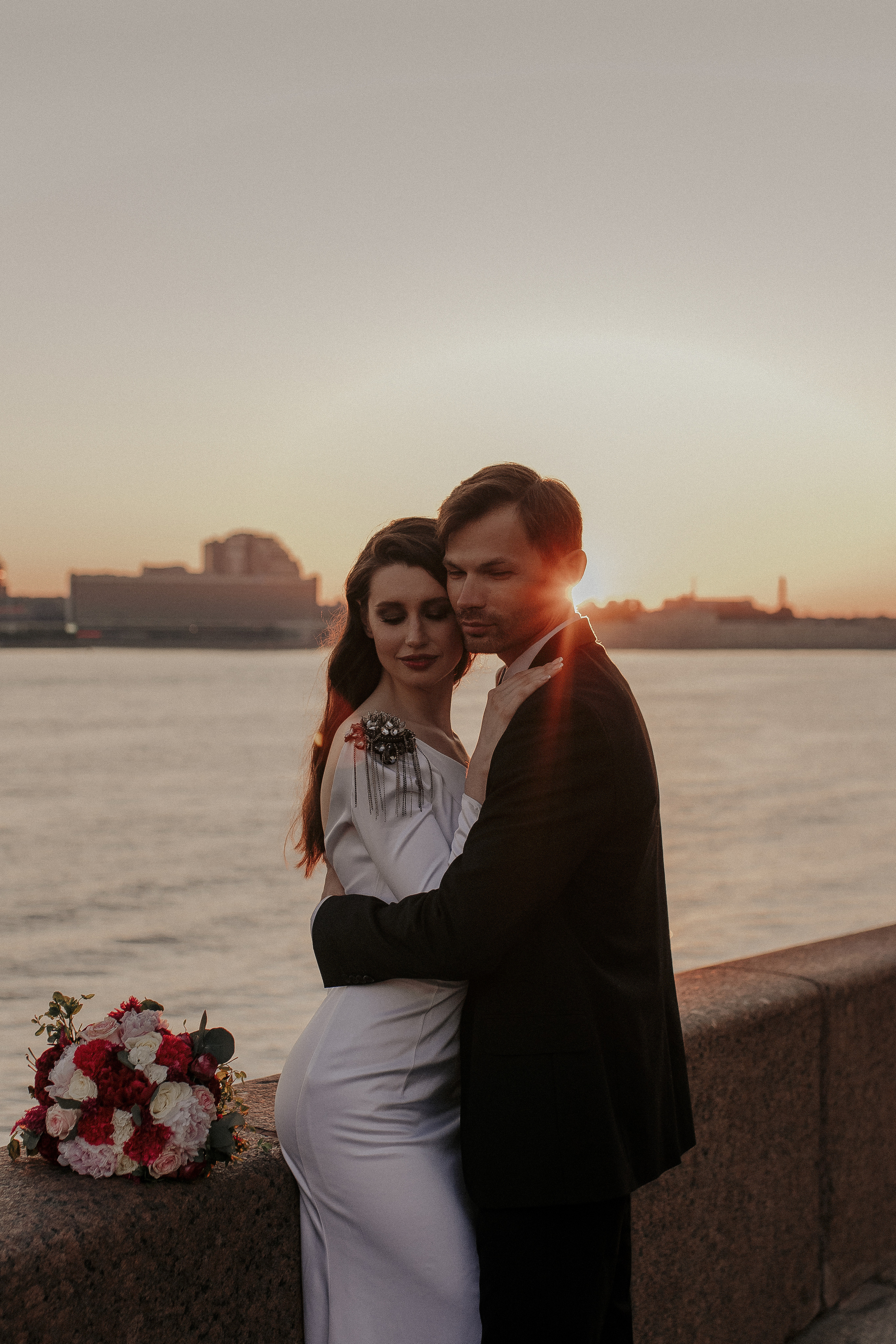 Свадьба на рассвете в Петербурге. Фотограф в Санкт-Петербурге Лиза Семченкова