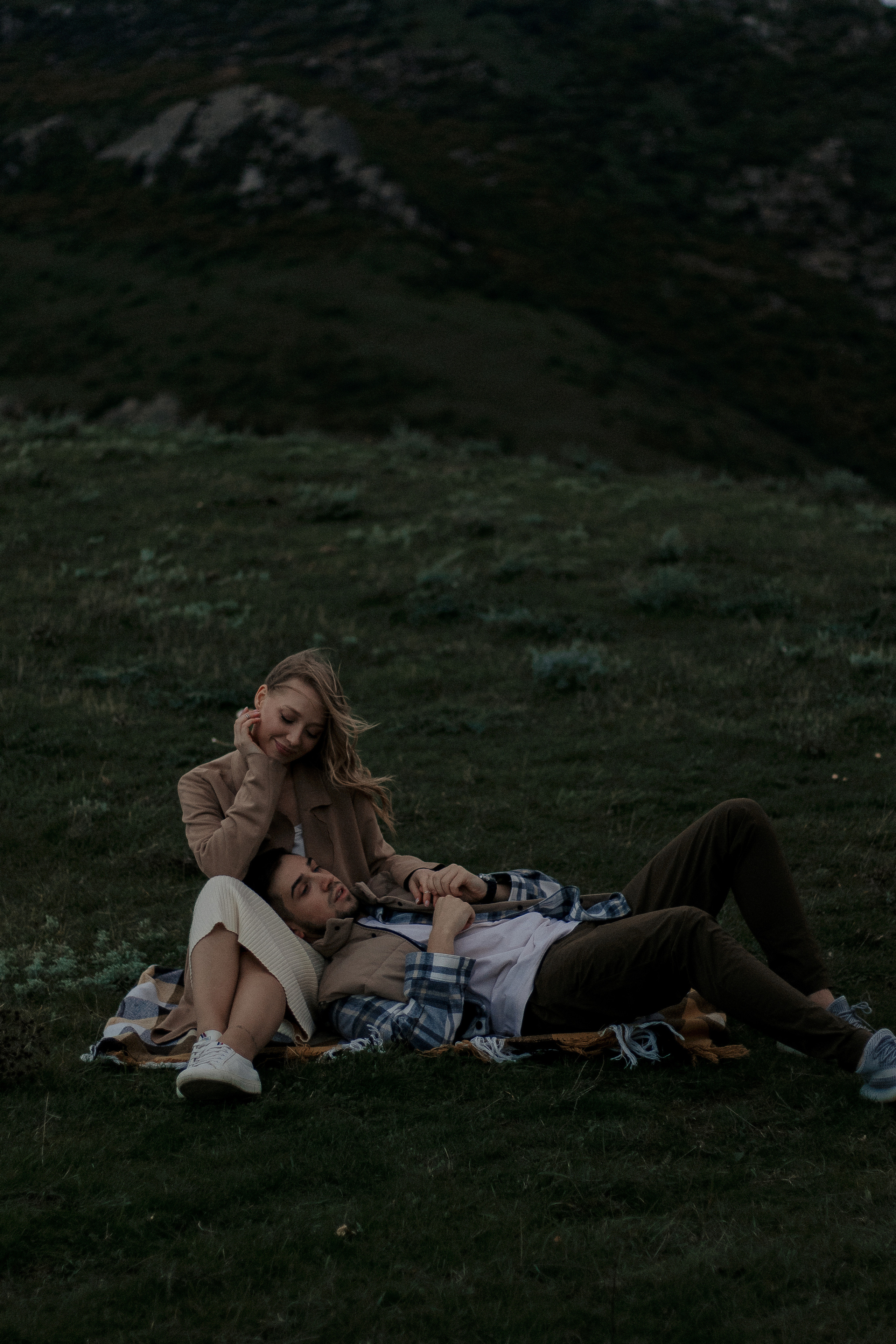 Влюбленные в горах. Фотограф в Санкт-Петербурге Лиза Семченкова