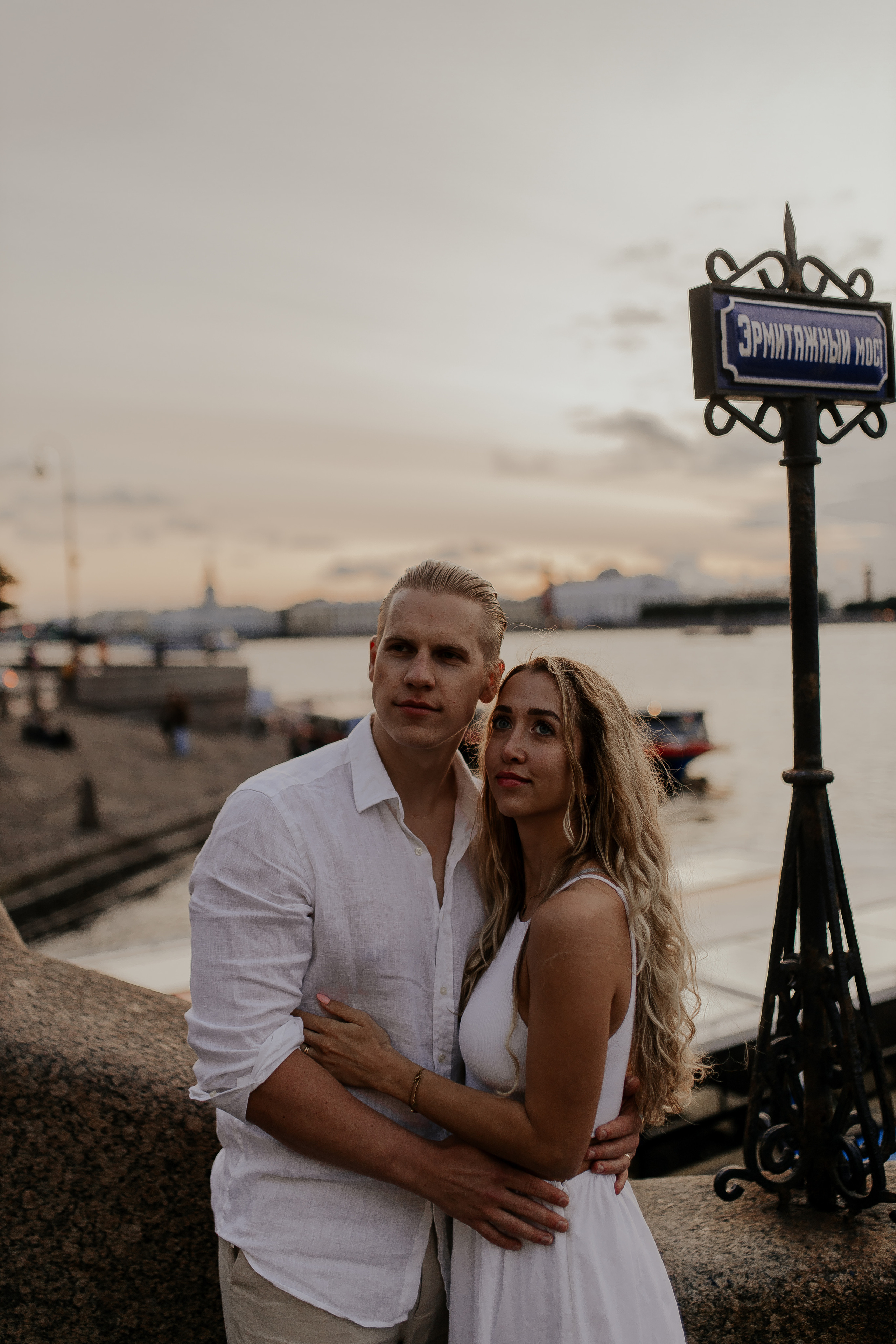 Любовь на улицах Петербурга. Фотограф в Санкт-Петербурге Лиза Семченкова
