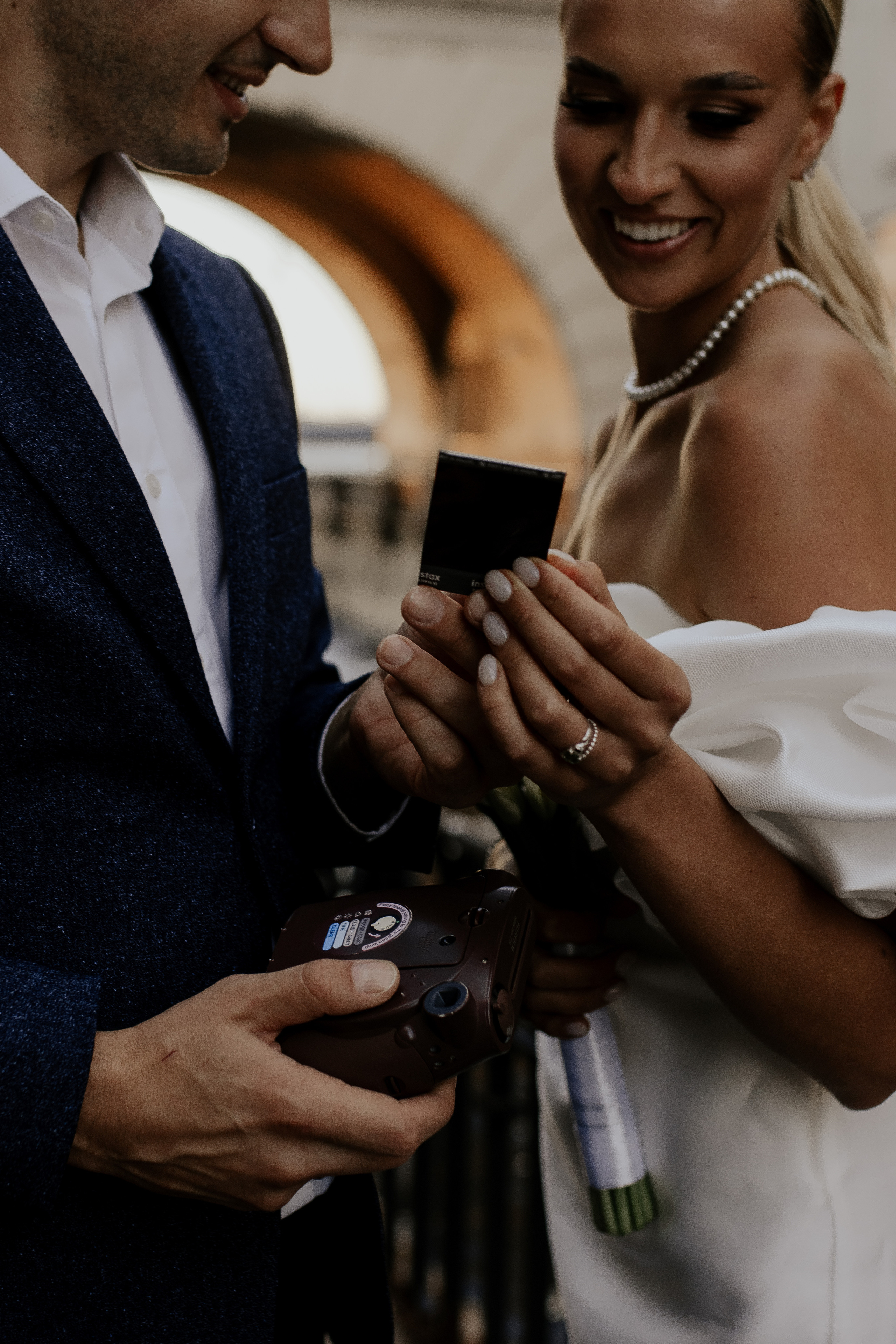 Свадебная прогулка по улицам Петербурга. Фотограф в Санкт-Петербурге Лиза Семченкова