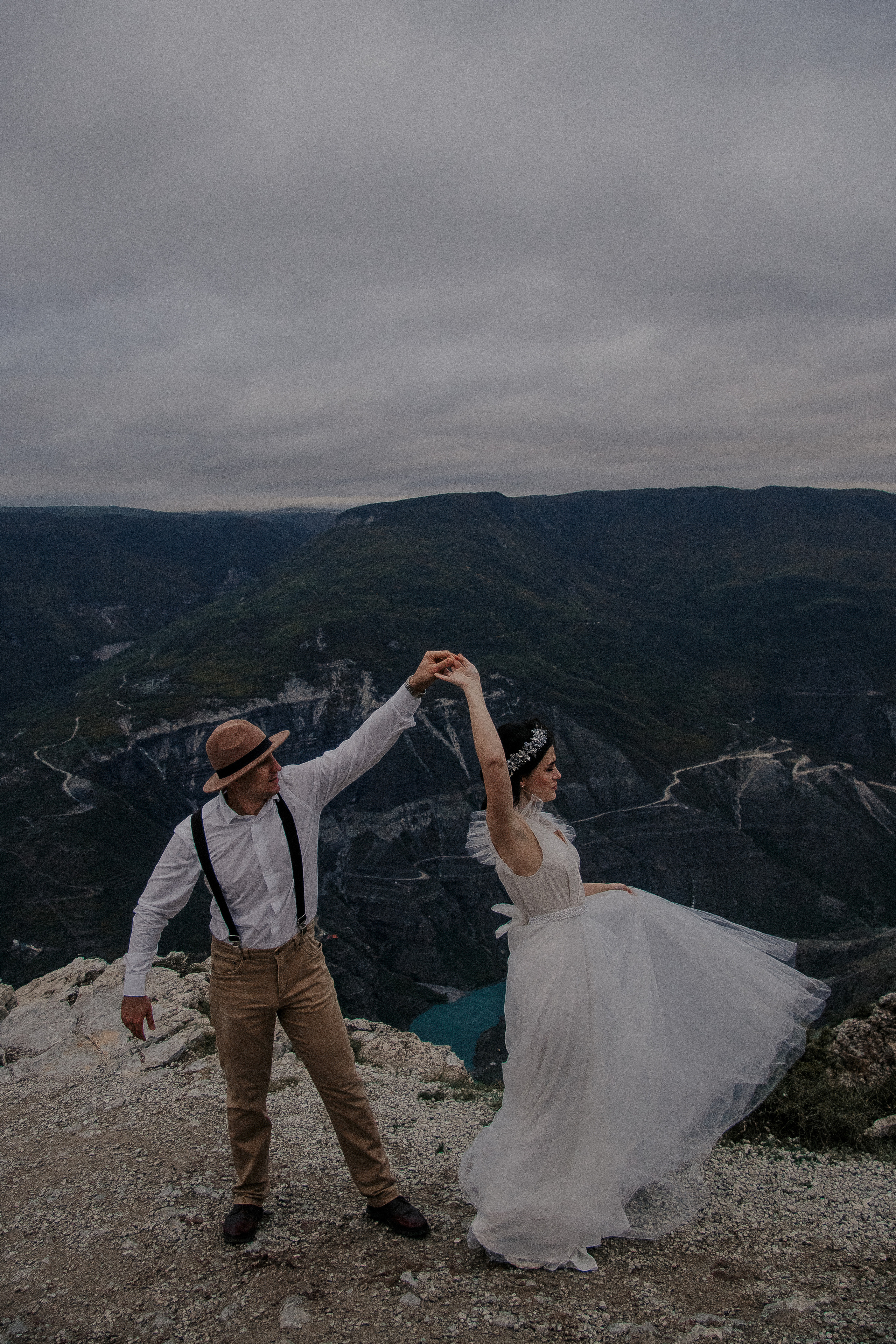 Свадебная lovestory в горах. Фотограф в Санкт-Петербурге Лиза Семченкова