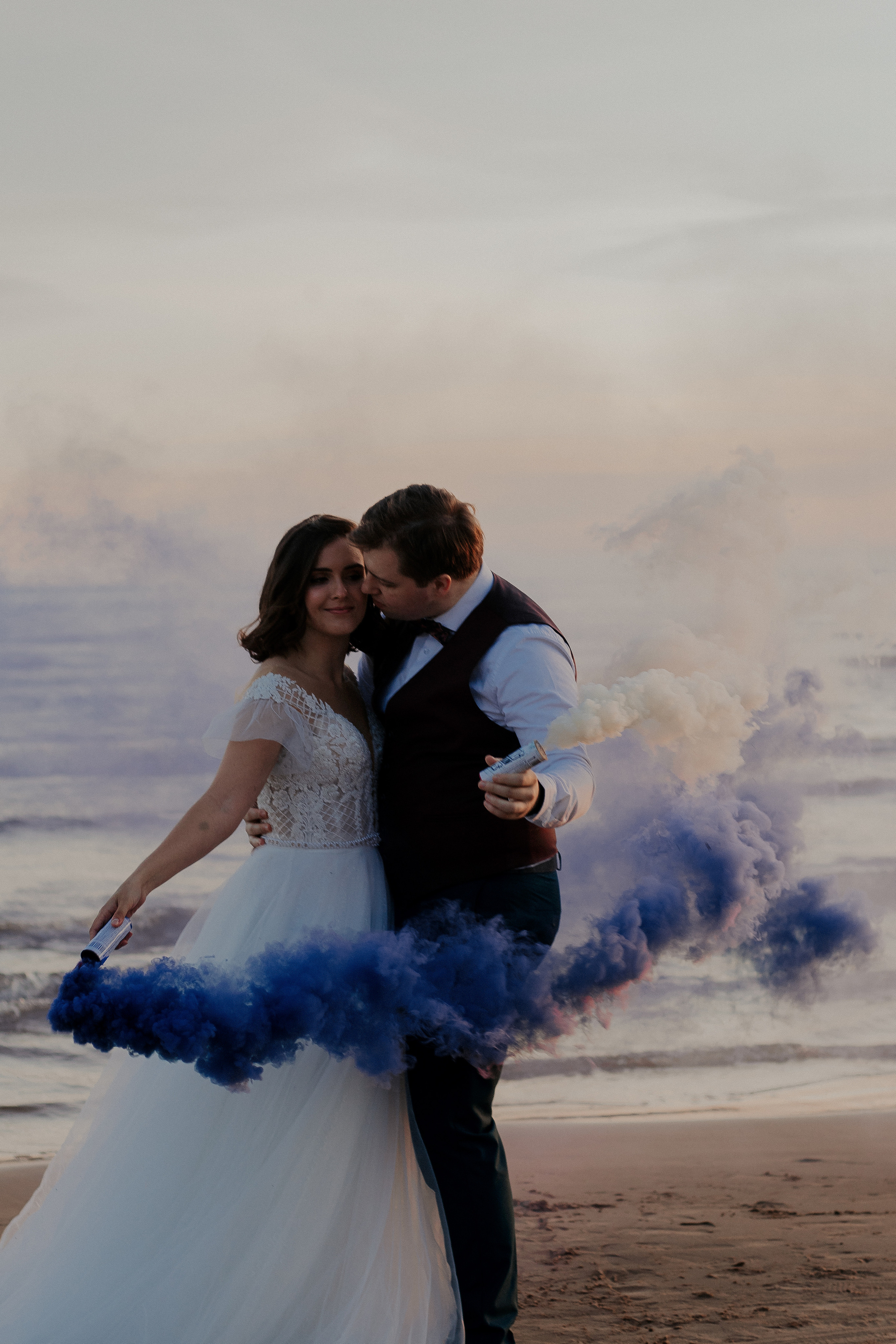 Свадебная фотосессия только для двоих на заливе. Фотограф в Санкт-Петербурге Лиза Семченкова