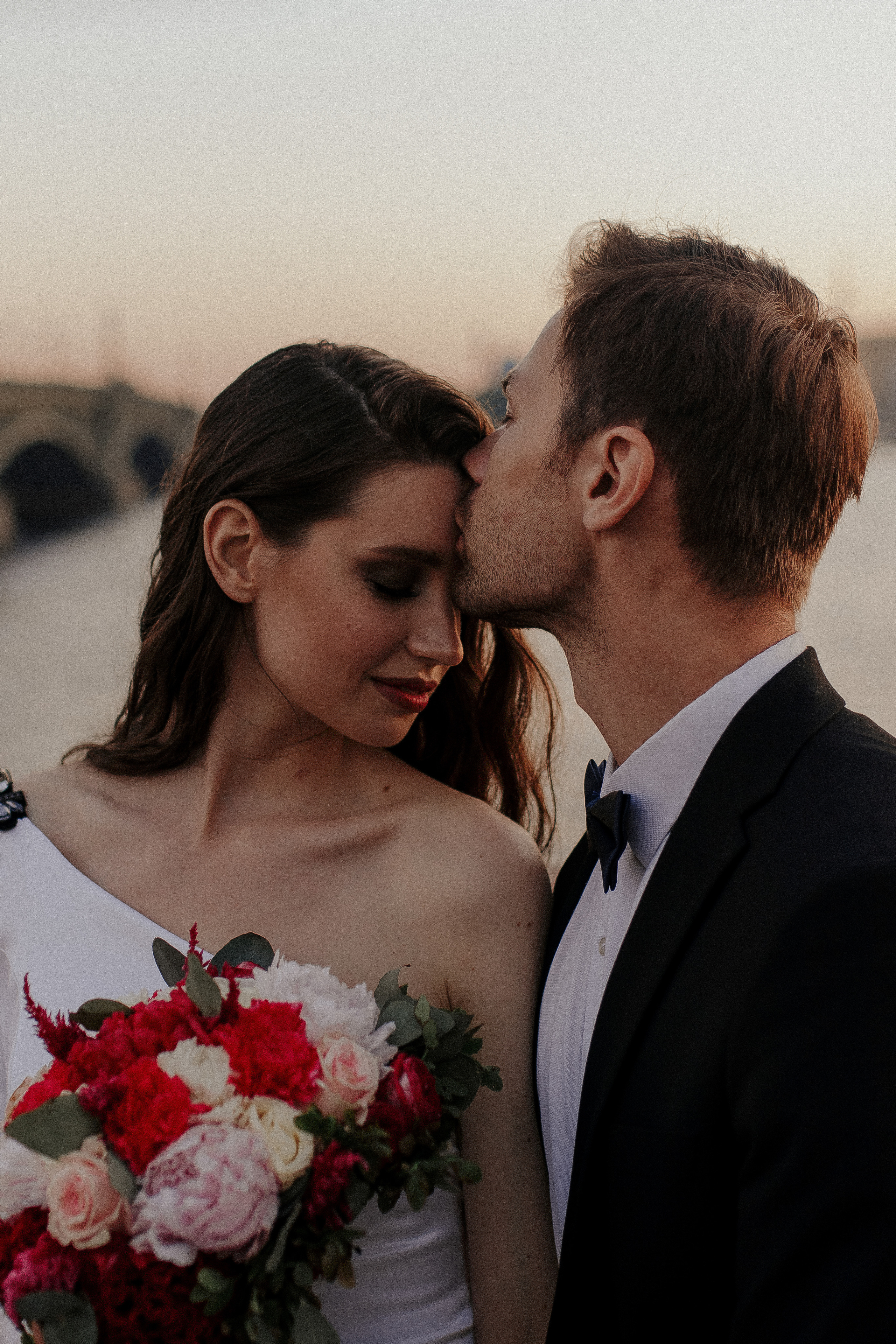 Свадьба на рассвете в Петербурге. Фотограф в Санкт-Петербурге Лиза Семченкова