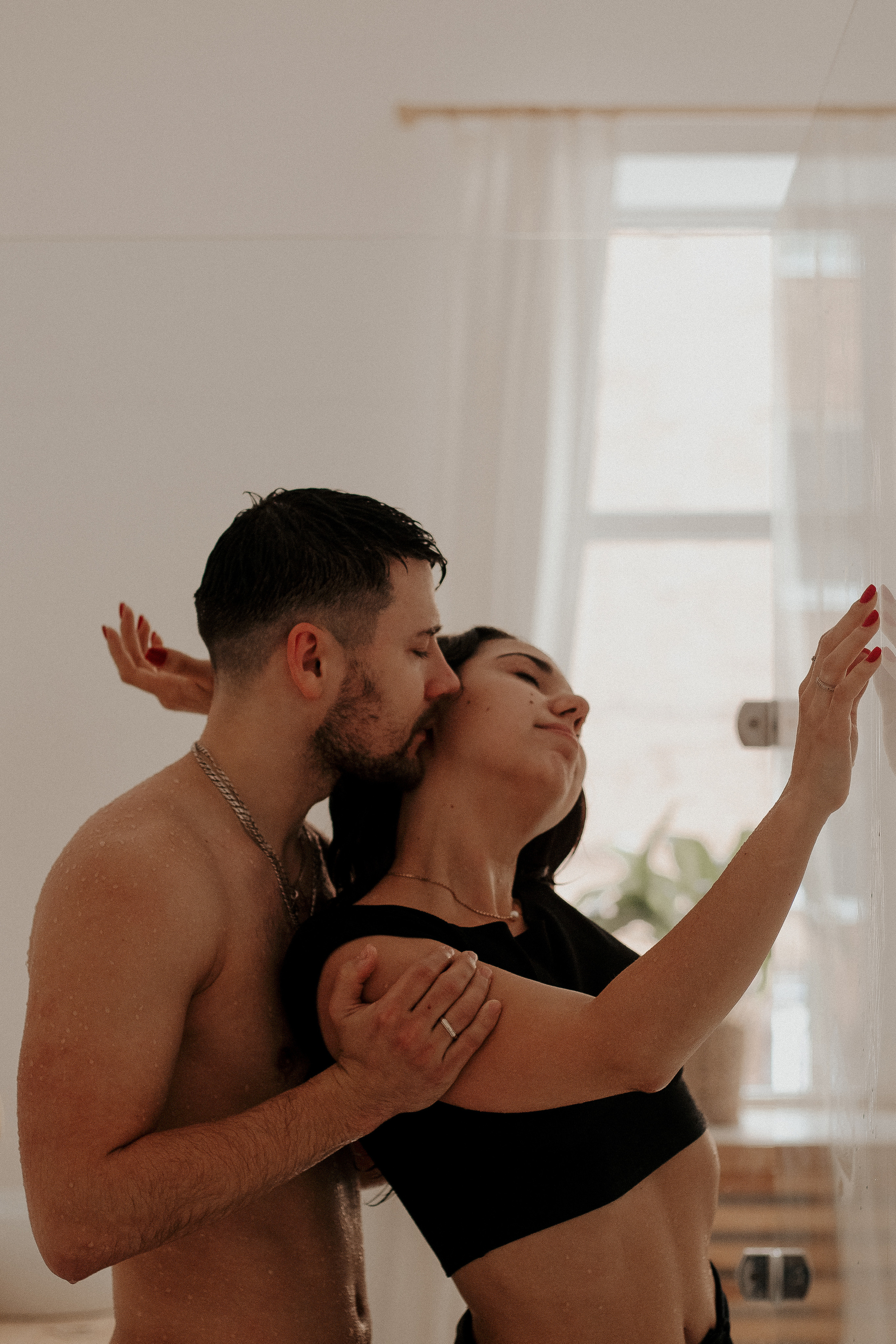 Горячая съемка в душе. Фотограф в Санкт-Петербурге Лиза Семченкова