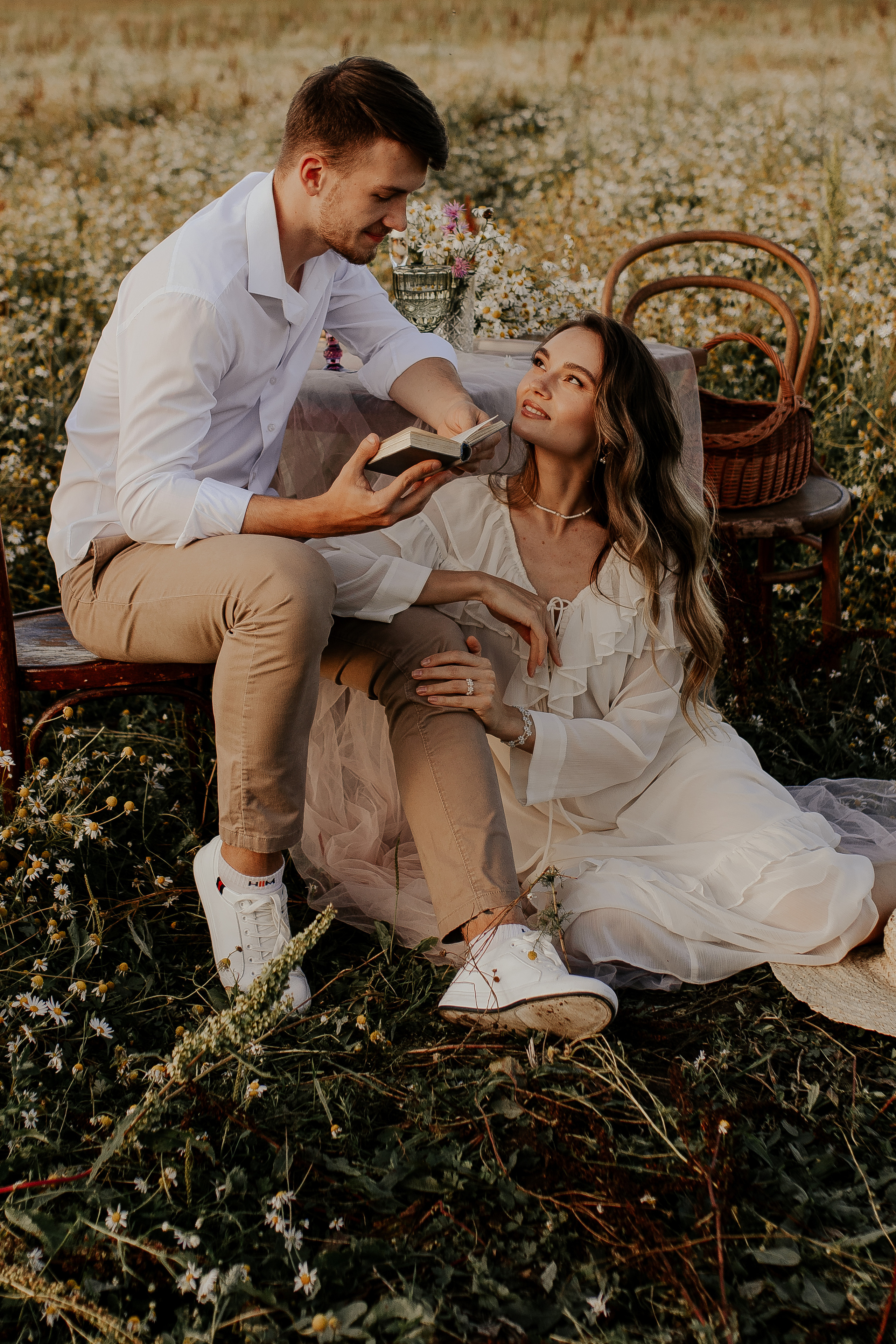 Нежная история любви в поле. Фотограф в Санкт-Петербурге Лиза Семченкова