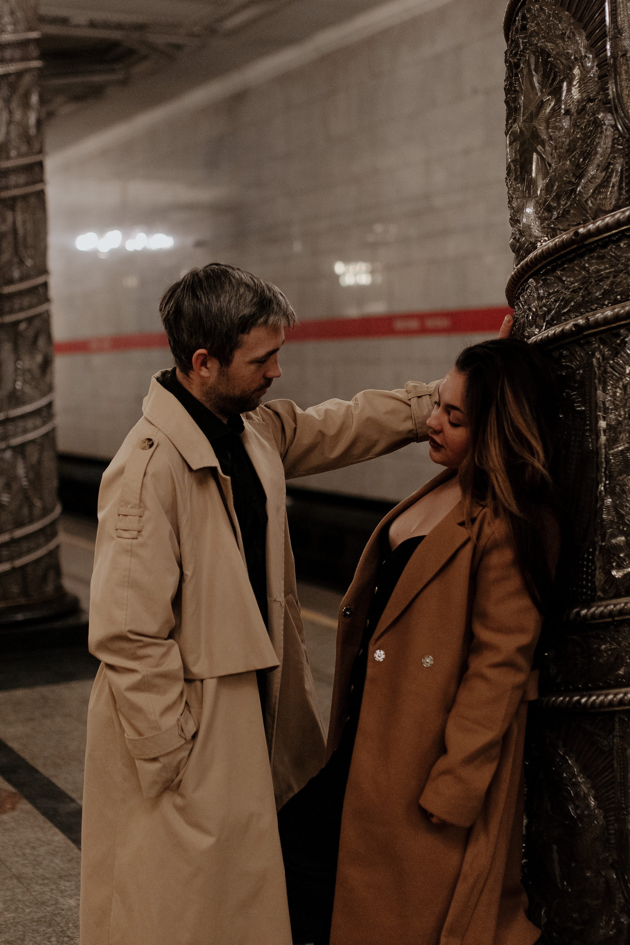 Lovestory в метро Петербурга. Фотограф в Санкт-Петербурге Лиза Семченкова