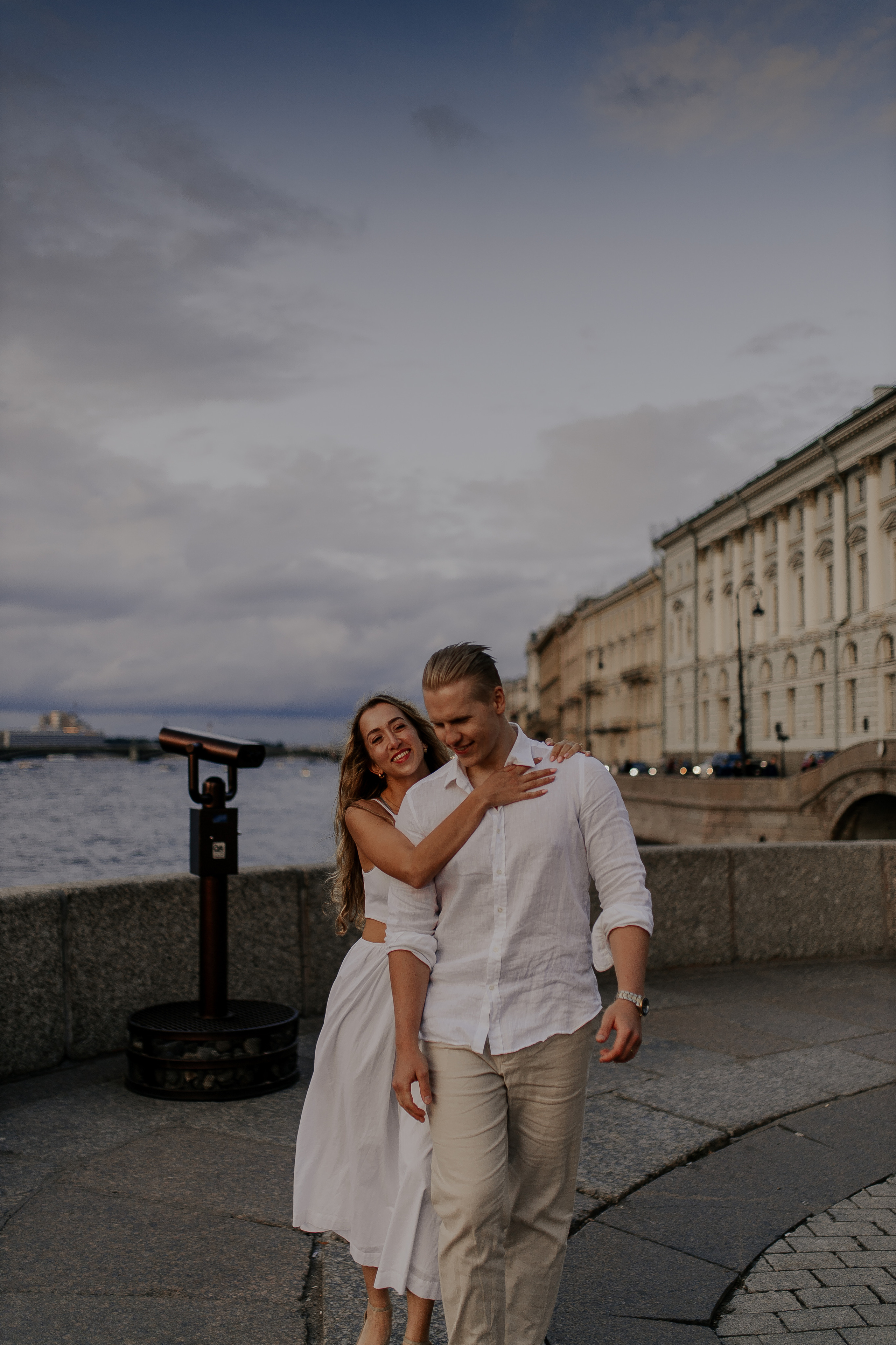 Любовь на улицах Петербурга. Фотограф в Санкт-Петербурге Лиза Семченкова