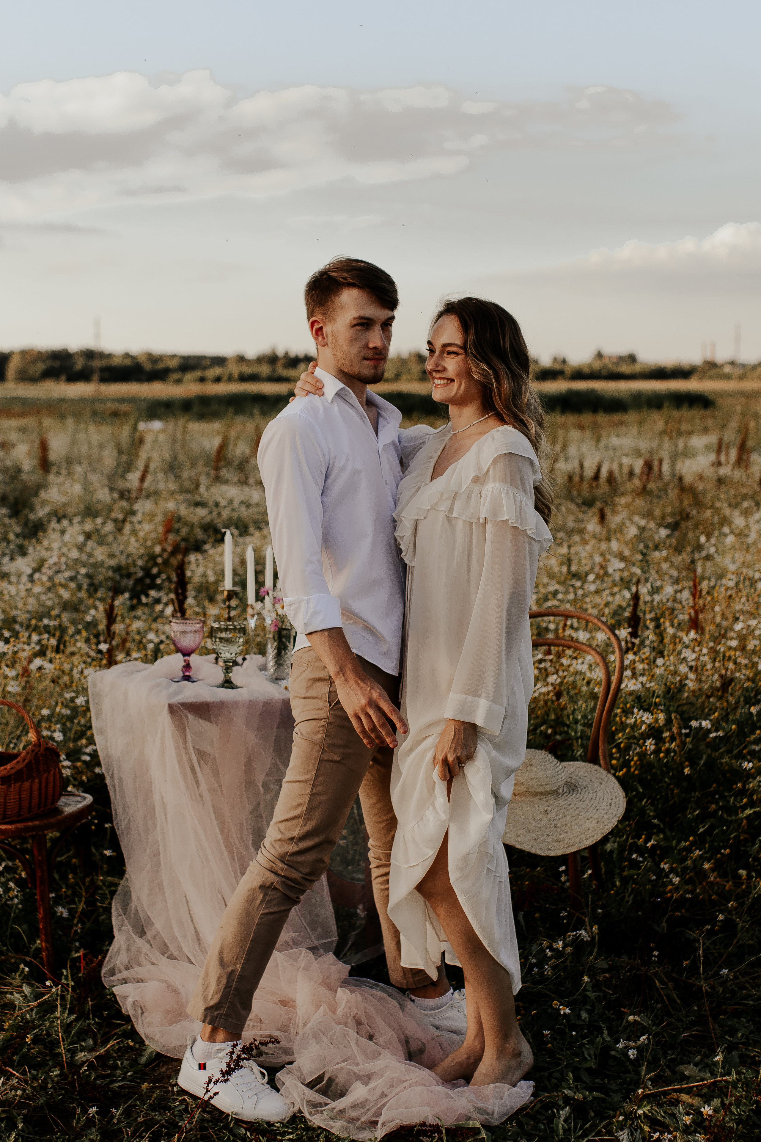 Нежная история любви в поле. Фотограф в Санкт-Петербурге Лиза Семченкова