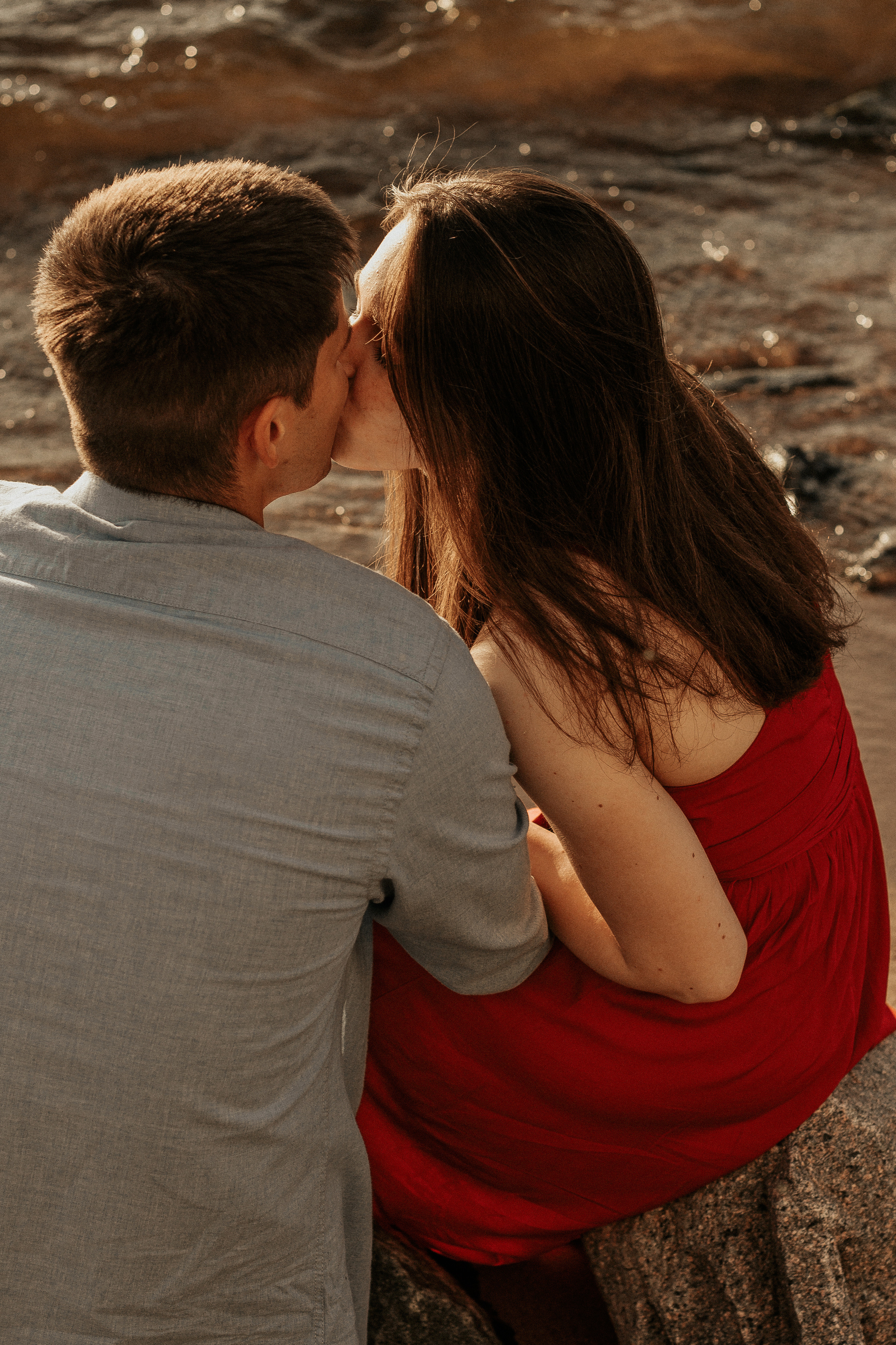 Лавстори на заливе в Петербурге. Фотограф в Санкт-Петербурге Лиза Семченкова