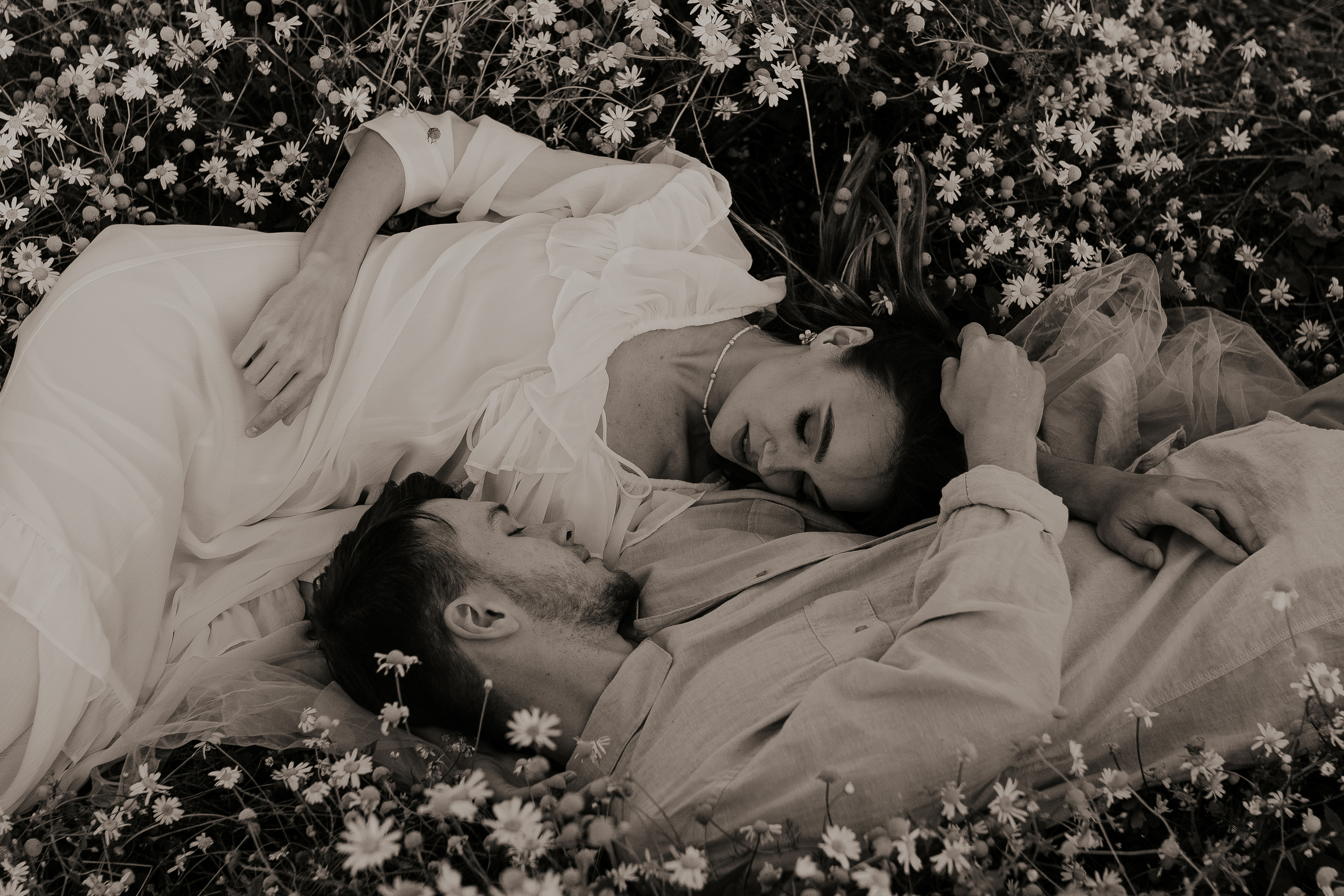 Нежная история любви в поле. Фотограф в Санкт-Петербурге Лиза Семченкова