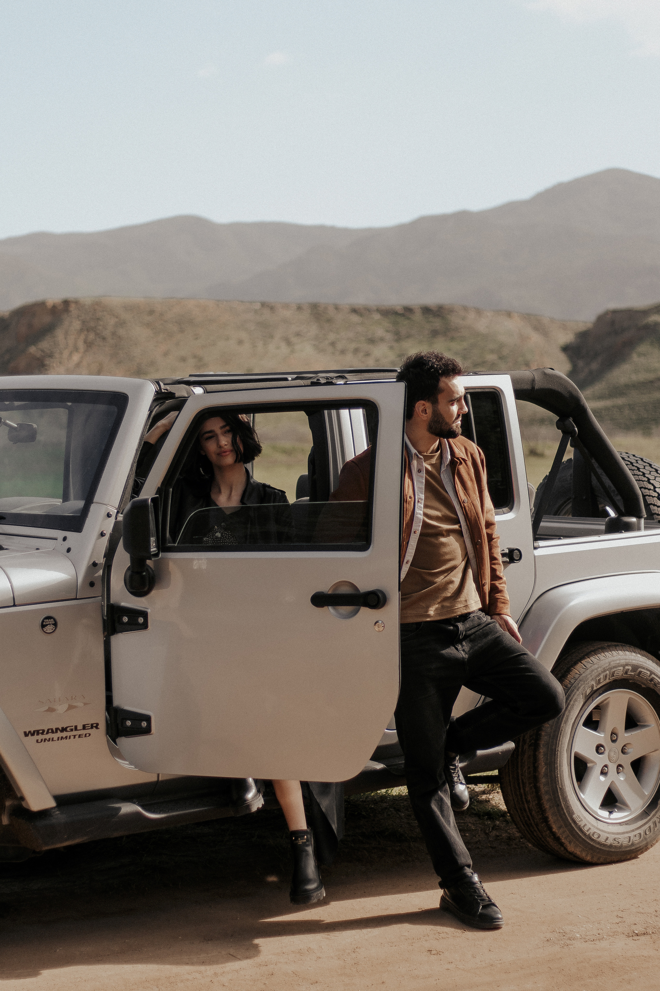 Лавстори с джипом на сафари. Фотограф в Санкт-Петербурге Лиза Семченкова