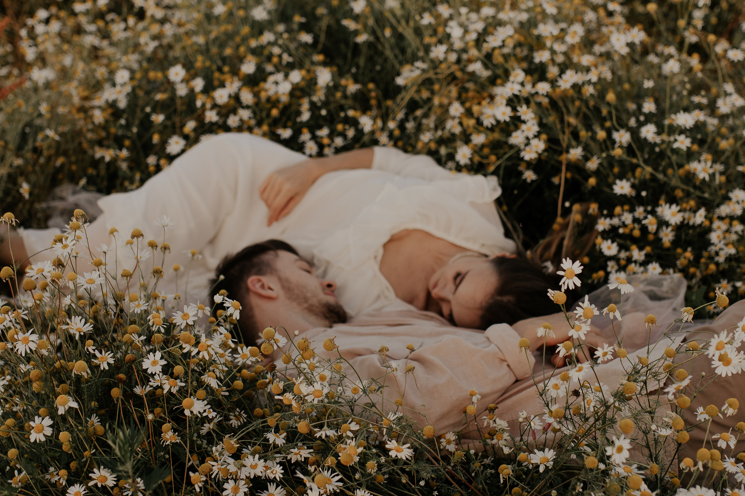 Нежная история любви в поле. Фотограф в Санкт-Петербурге Лиза Семченкова