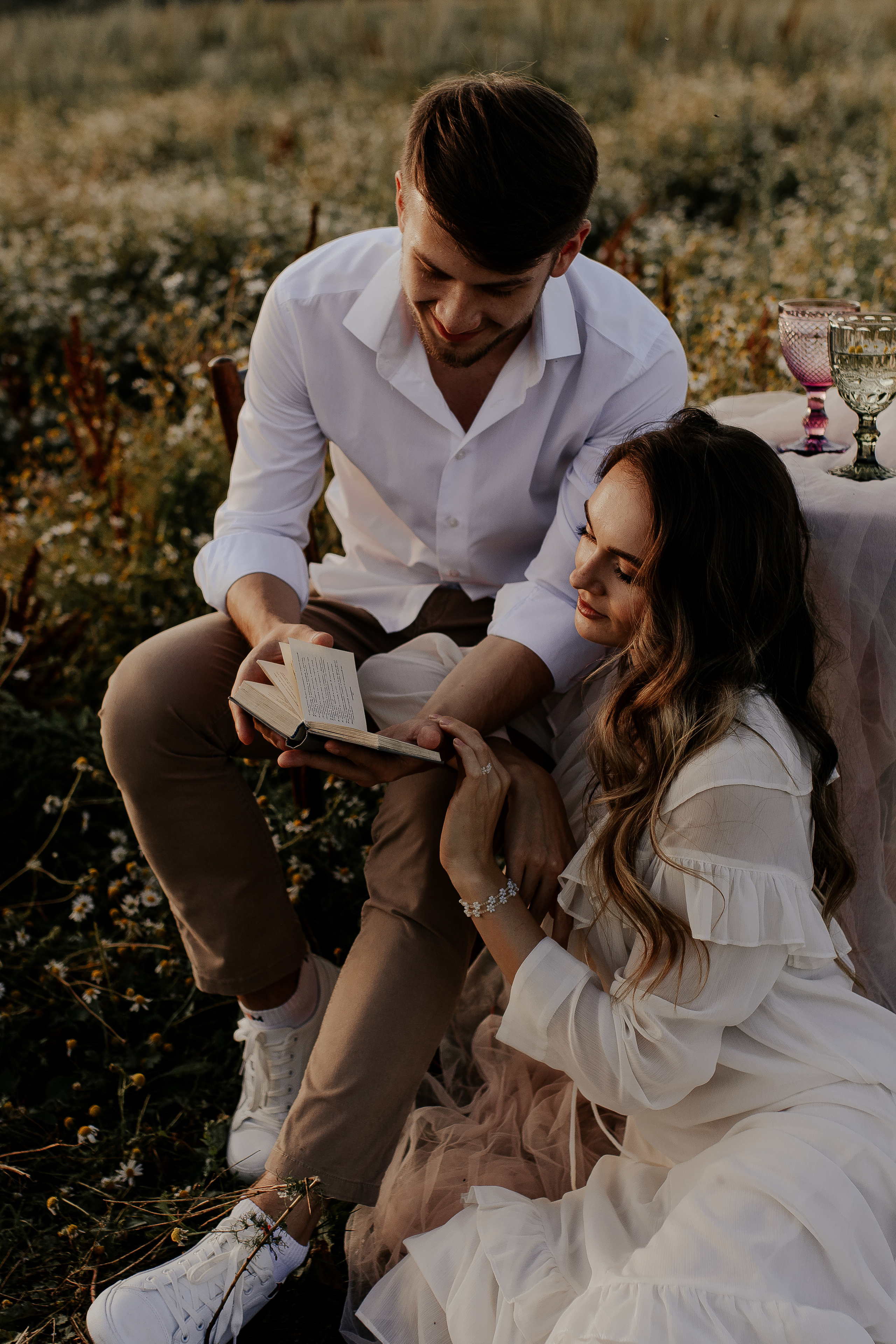 Нежная история любви в поле. Фотограф в Санкт-Петербурге Лиза Семченкова