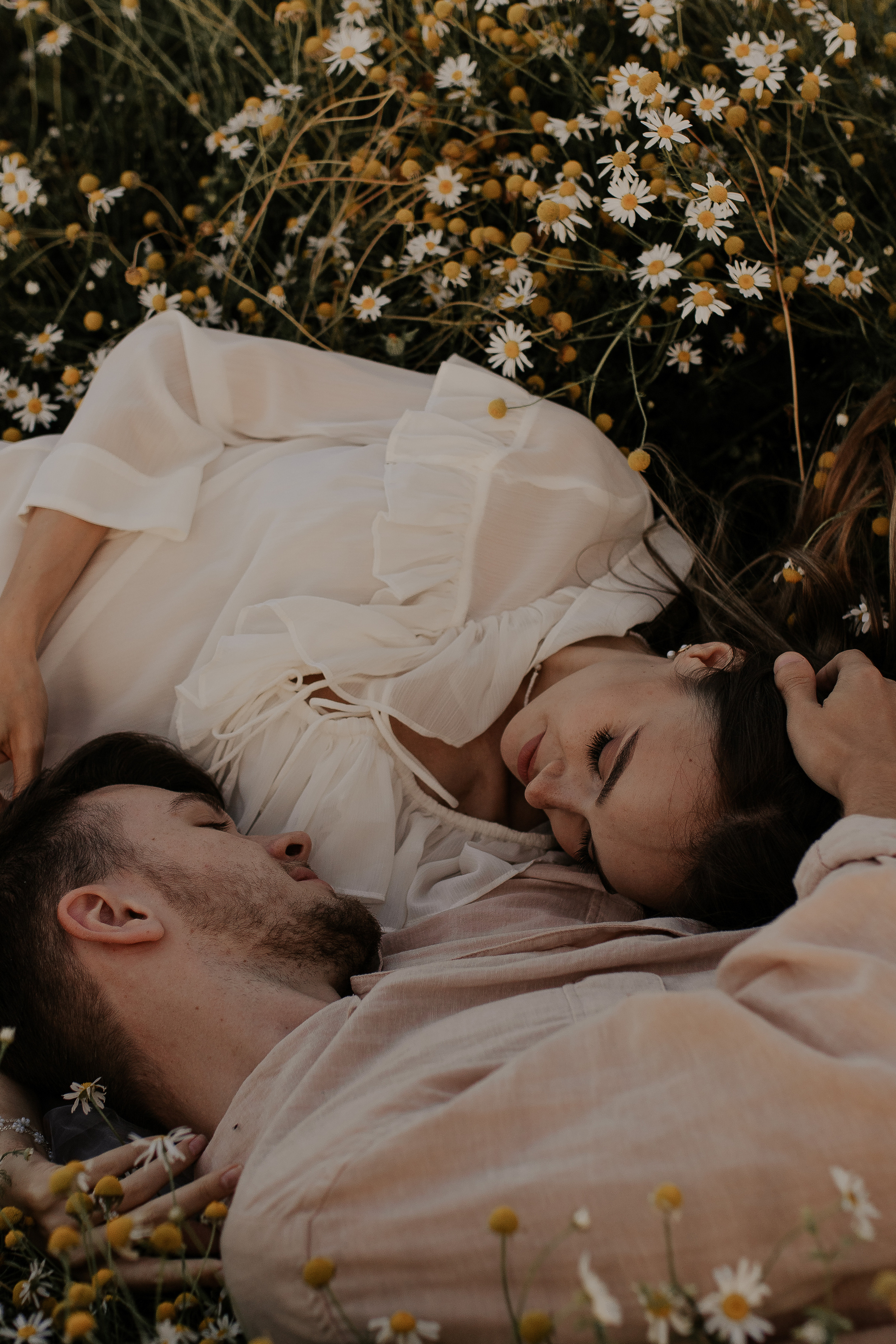 Нежная история любви в поле. Фотограф в Санкт-Петербурге Лиза Семченкова