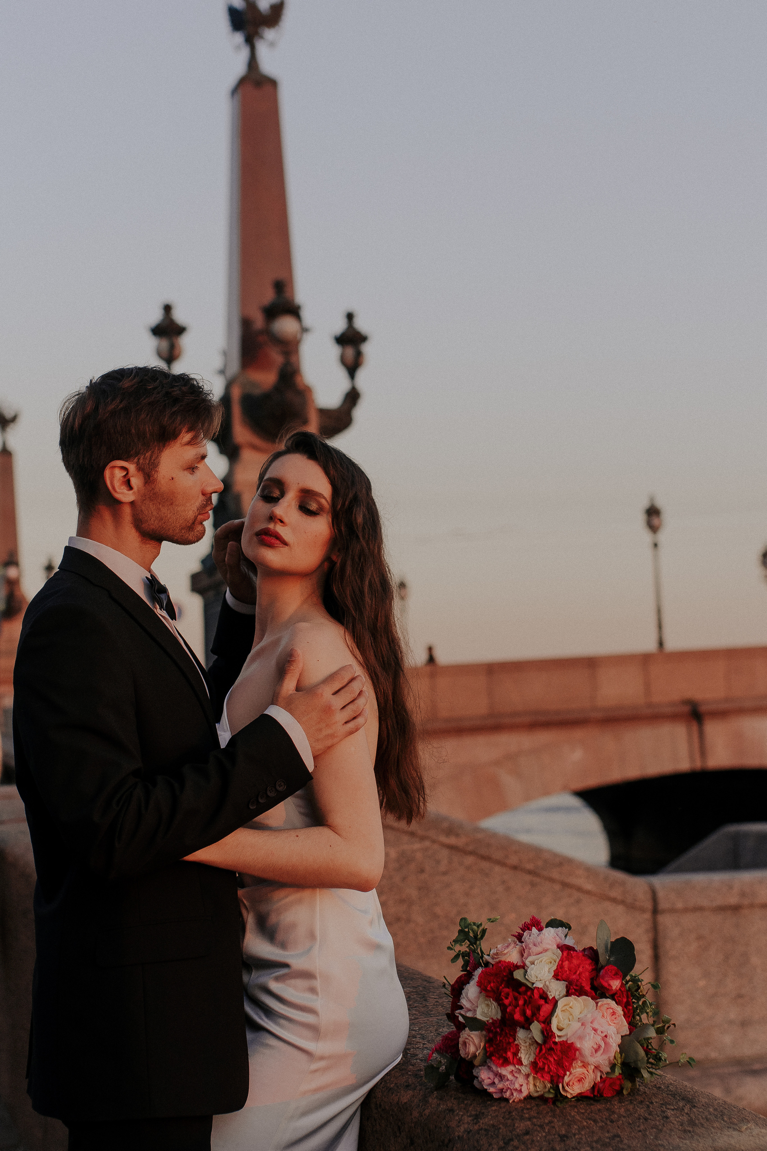 Свадьба на рассвете в Петербурге. Фотограф в Санкт-Петербурге Лиза Семченкова