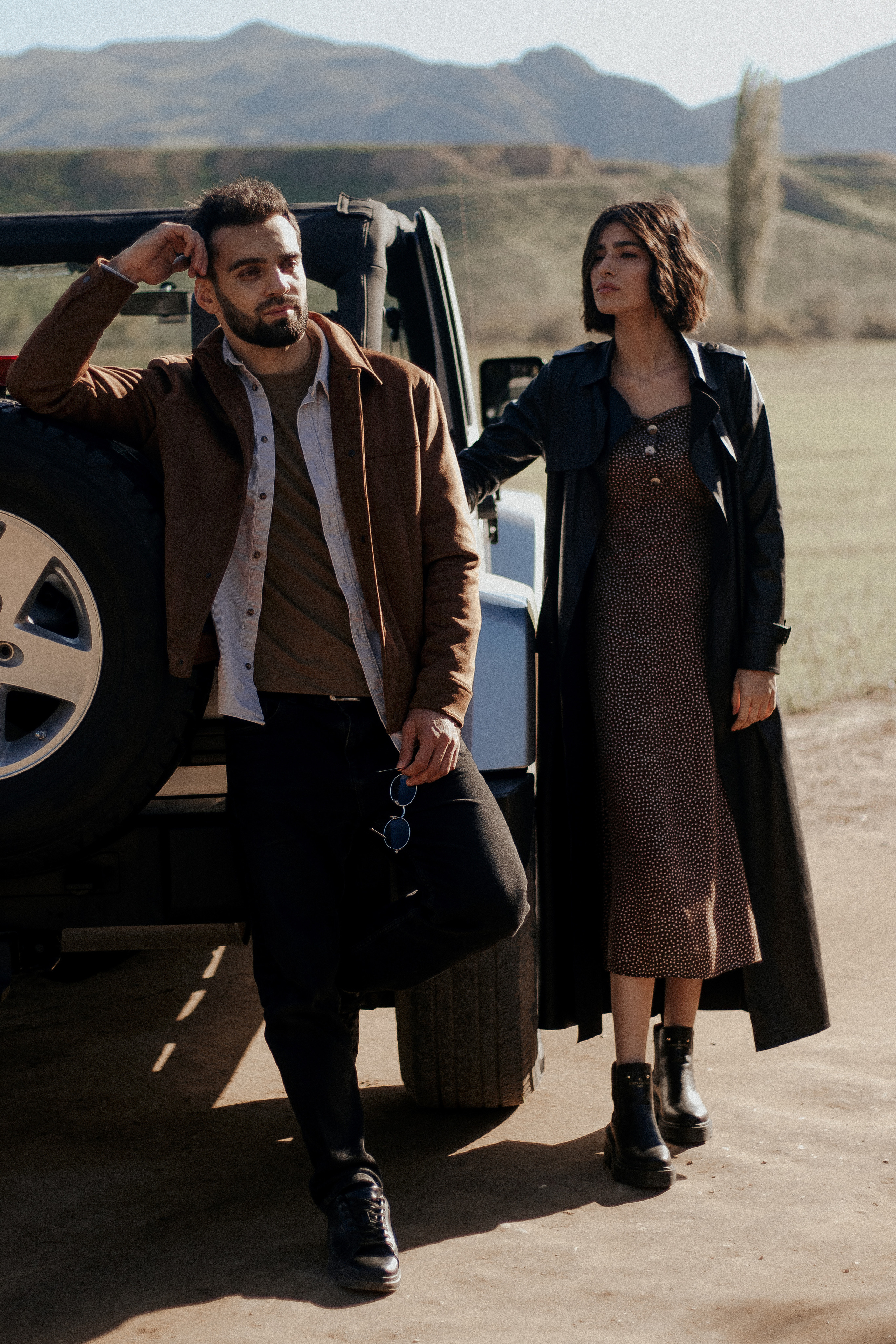 Лавстори с джипом на сафари. Фотограф в Санкт-Петербурге Лиза Семченкова