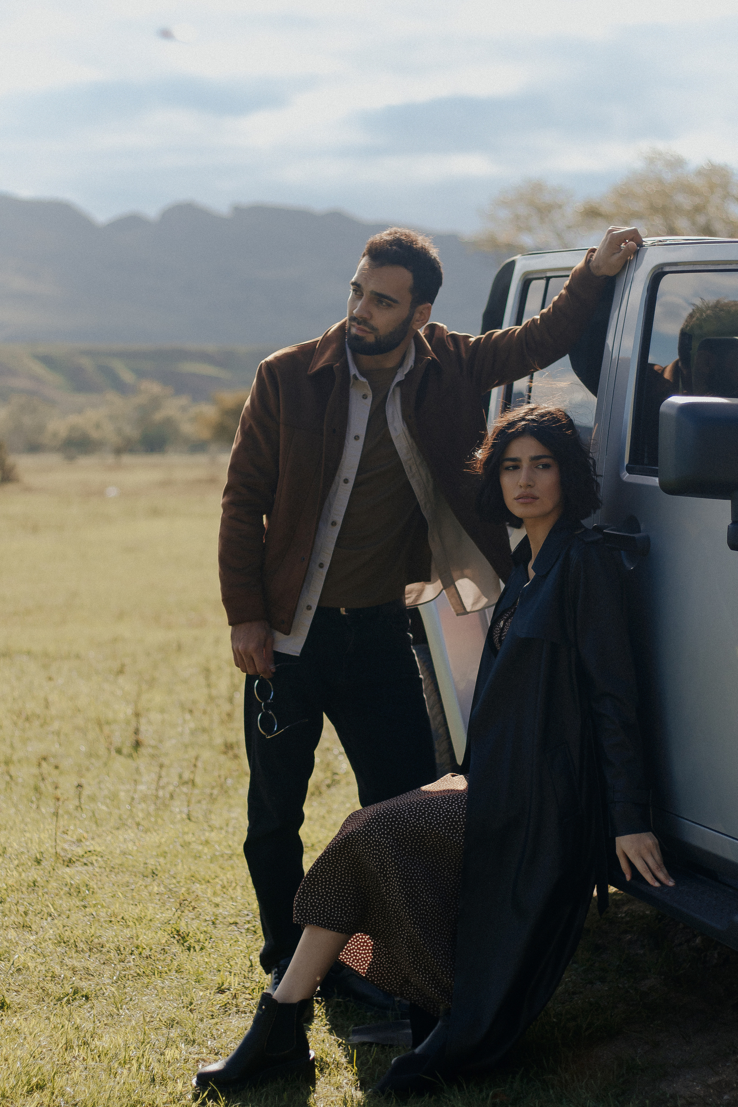 Лавстори с джипом на сафари. Фотограф в Санкт-Петербурге Лиза Семченкова