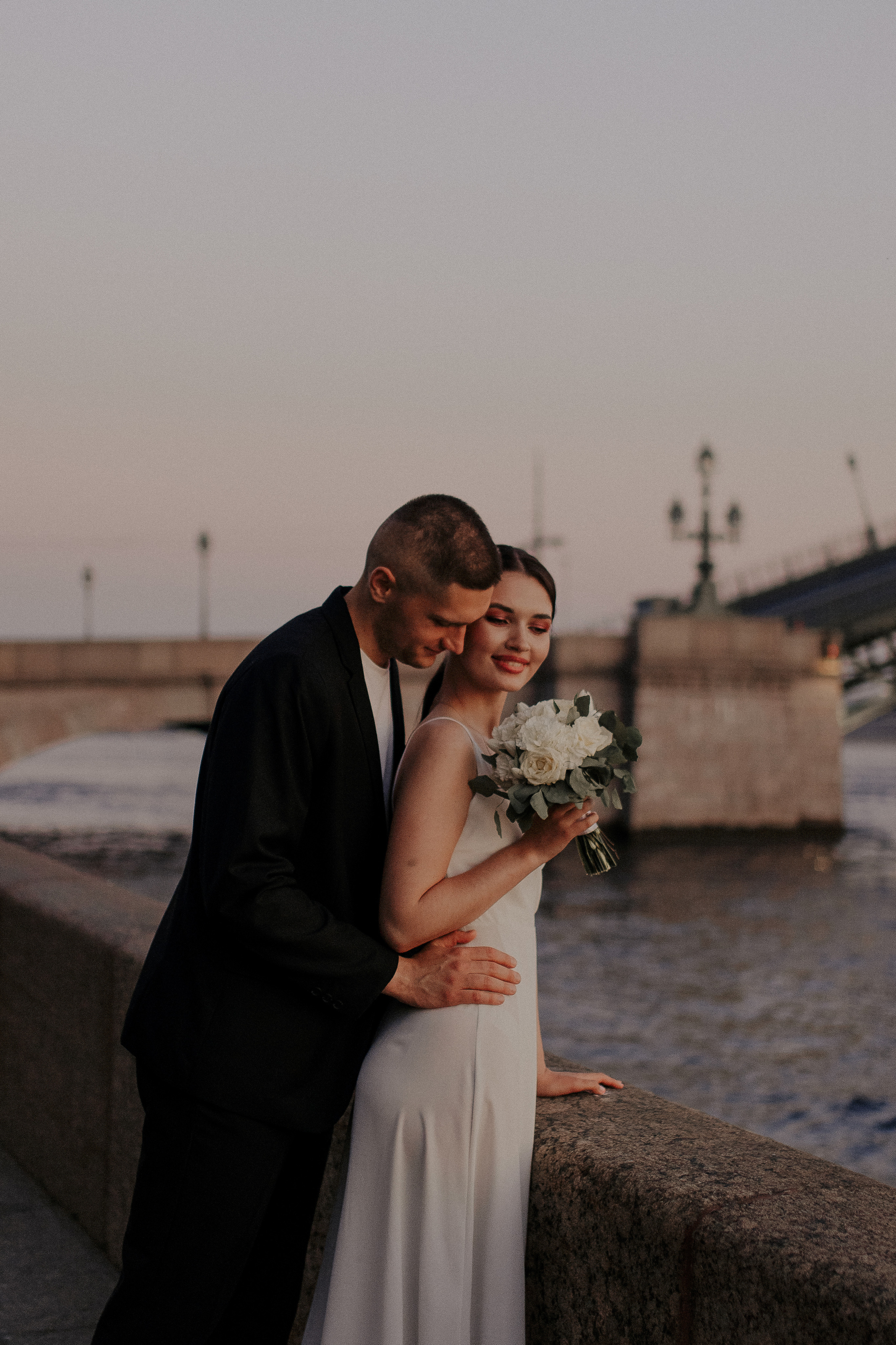 Свадебная фотосессия у разводных мостов. Фотограф в Санкт-Петербурге Лиза Семченкова