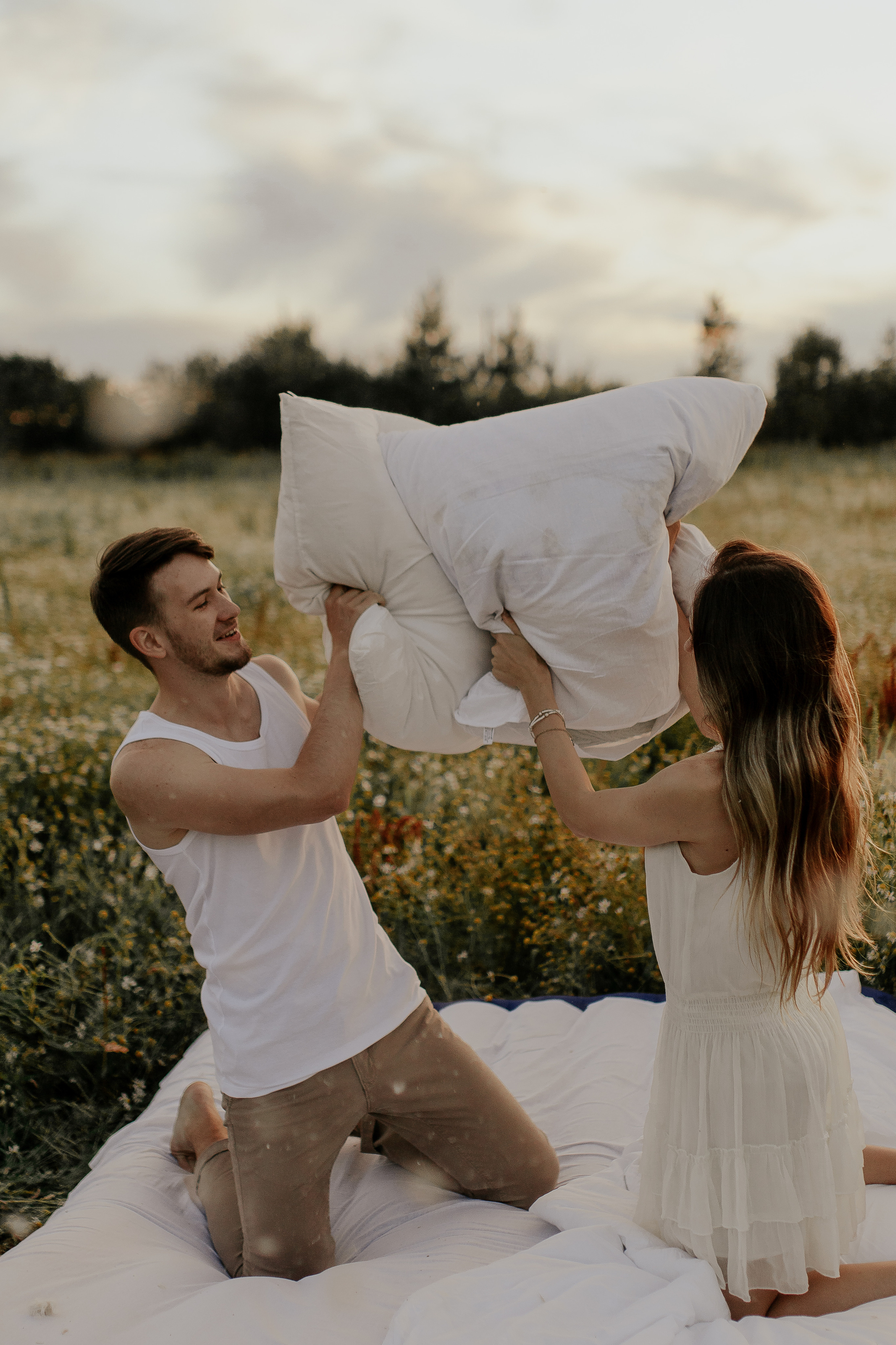 Нежная история любви в поле. Фотограф в Санкт-Петербурге Лиза Семченкова