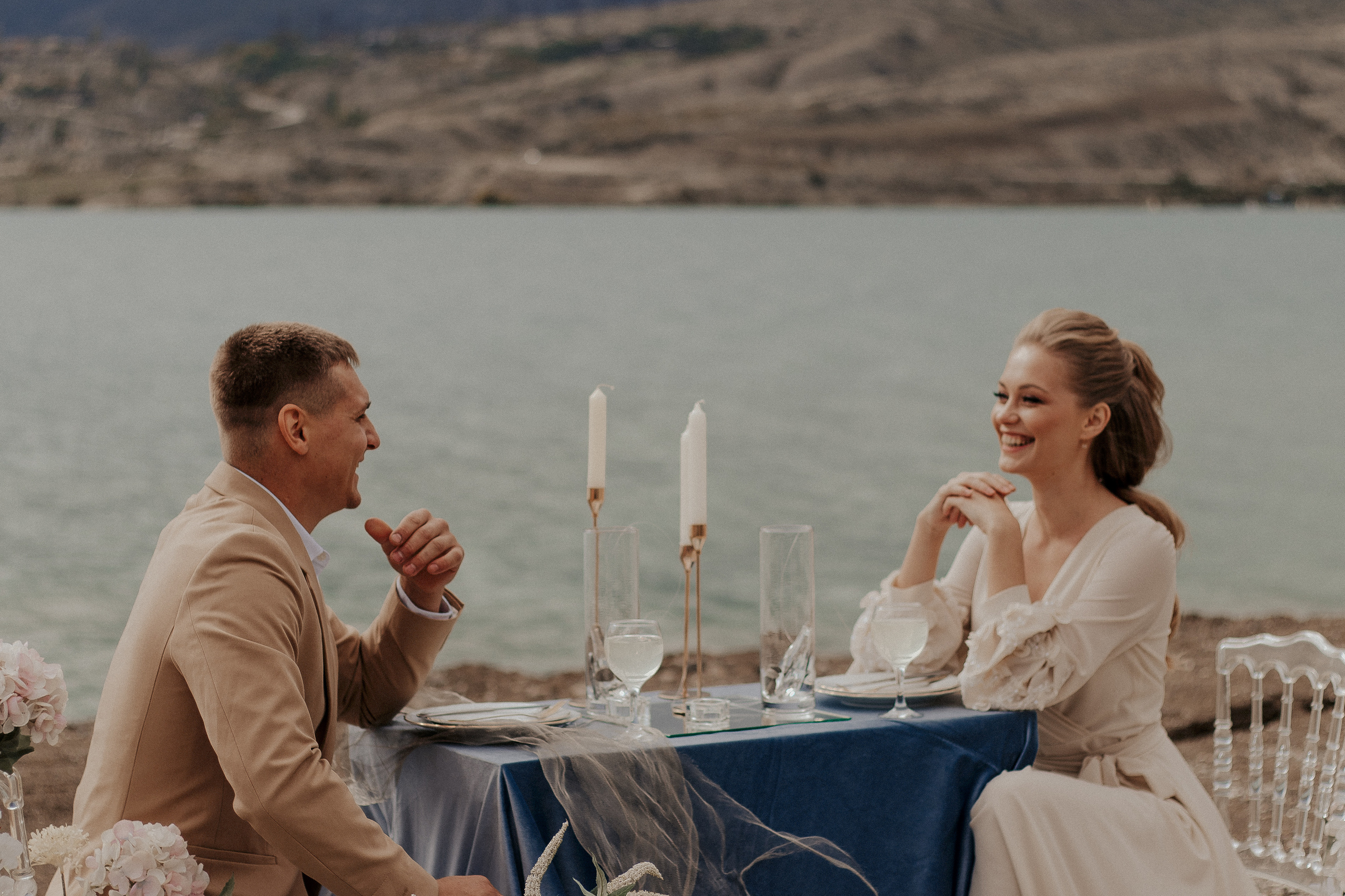 Море внутри — свадебная фотосессия у озера в Дагестане. Фотограф в Санкт-Петербурге Лиза Семченкова