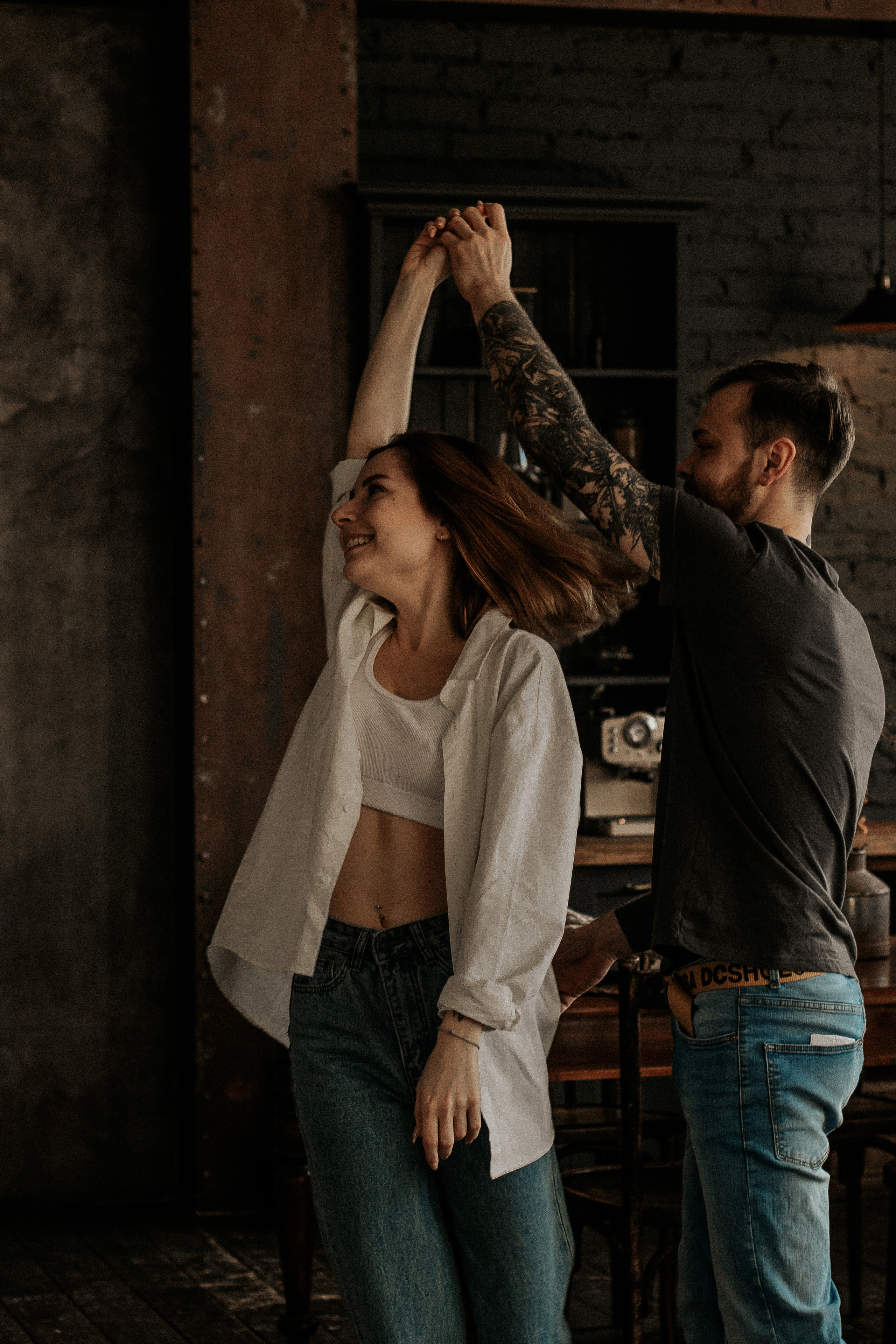 Лайфстайл фотосессия для двоих на кухне. Фотограф в Санкт-Петербурге Лиза Семченкова