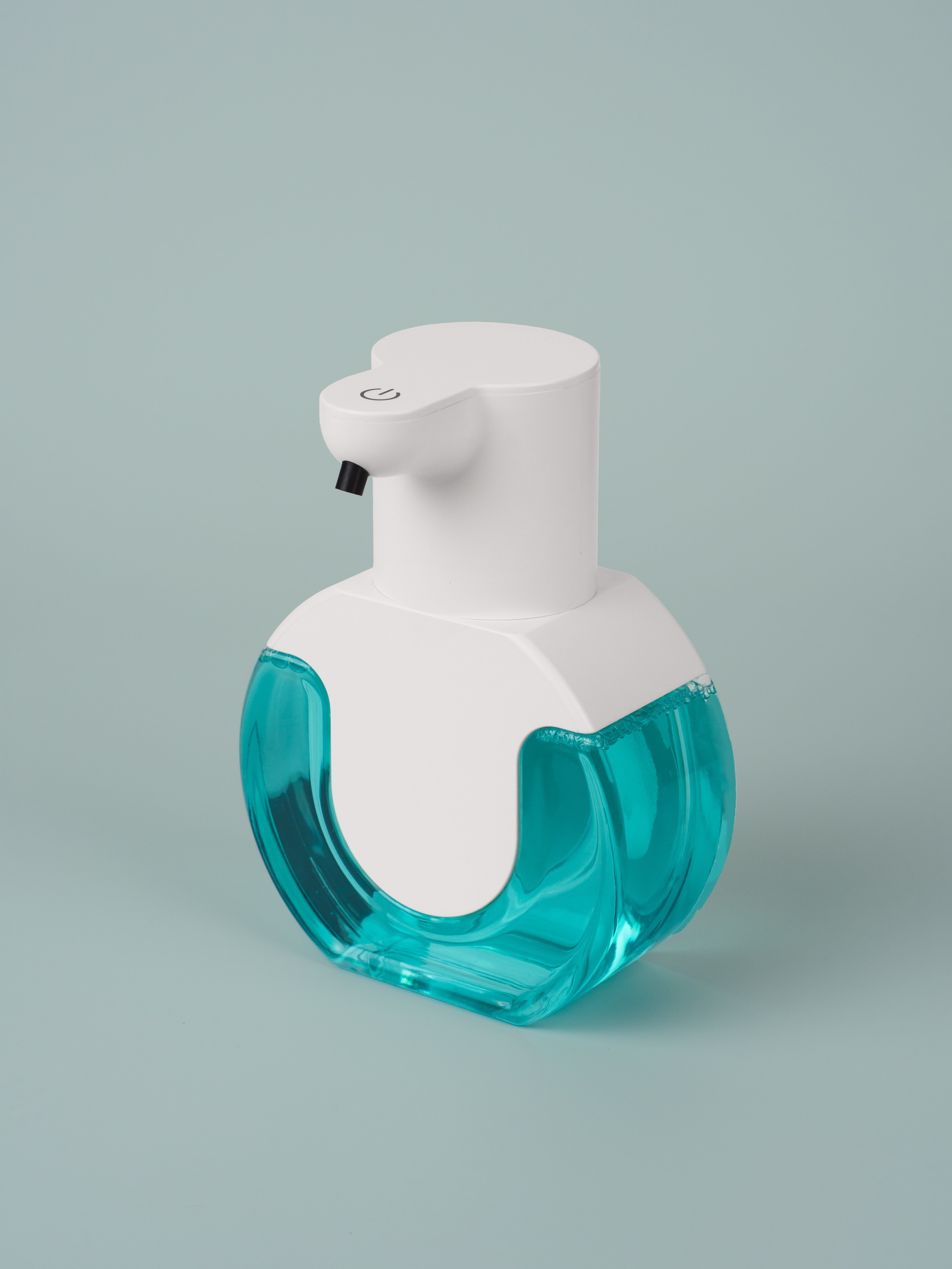 Дозатор для мыла. Предметный фотограф, инфографика и видео в Санкт-Петербурге