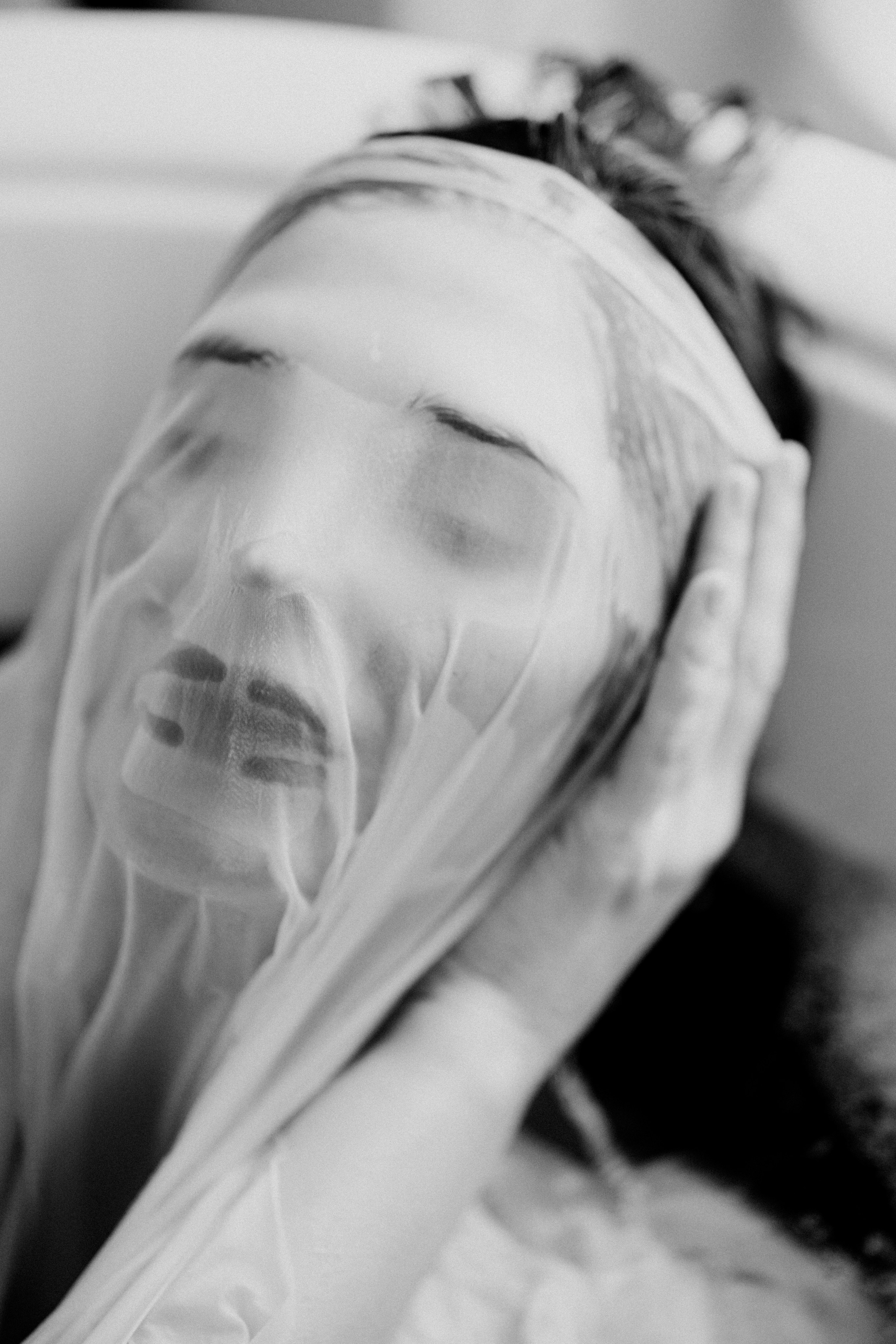 I am Diana, a portrait photographer. I take pictures around the world