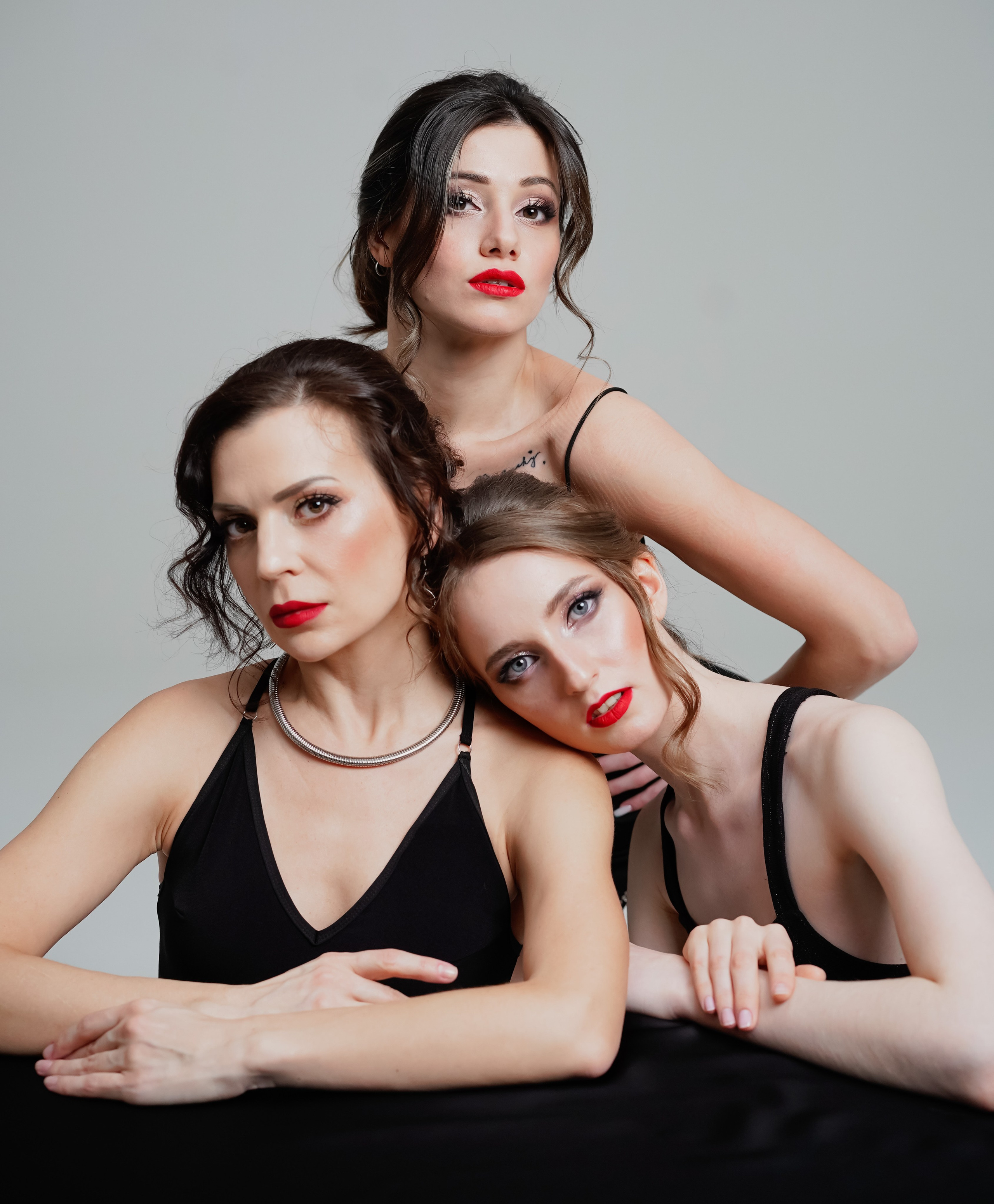 Фотограф в студию  контент, семейный,  портретный и репортажный. Студийный и портретный фотограф в САНКТ-ПЕТЕРБУРГЕИрина Махаон