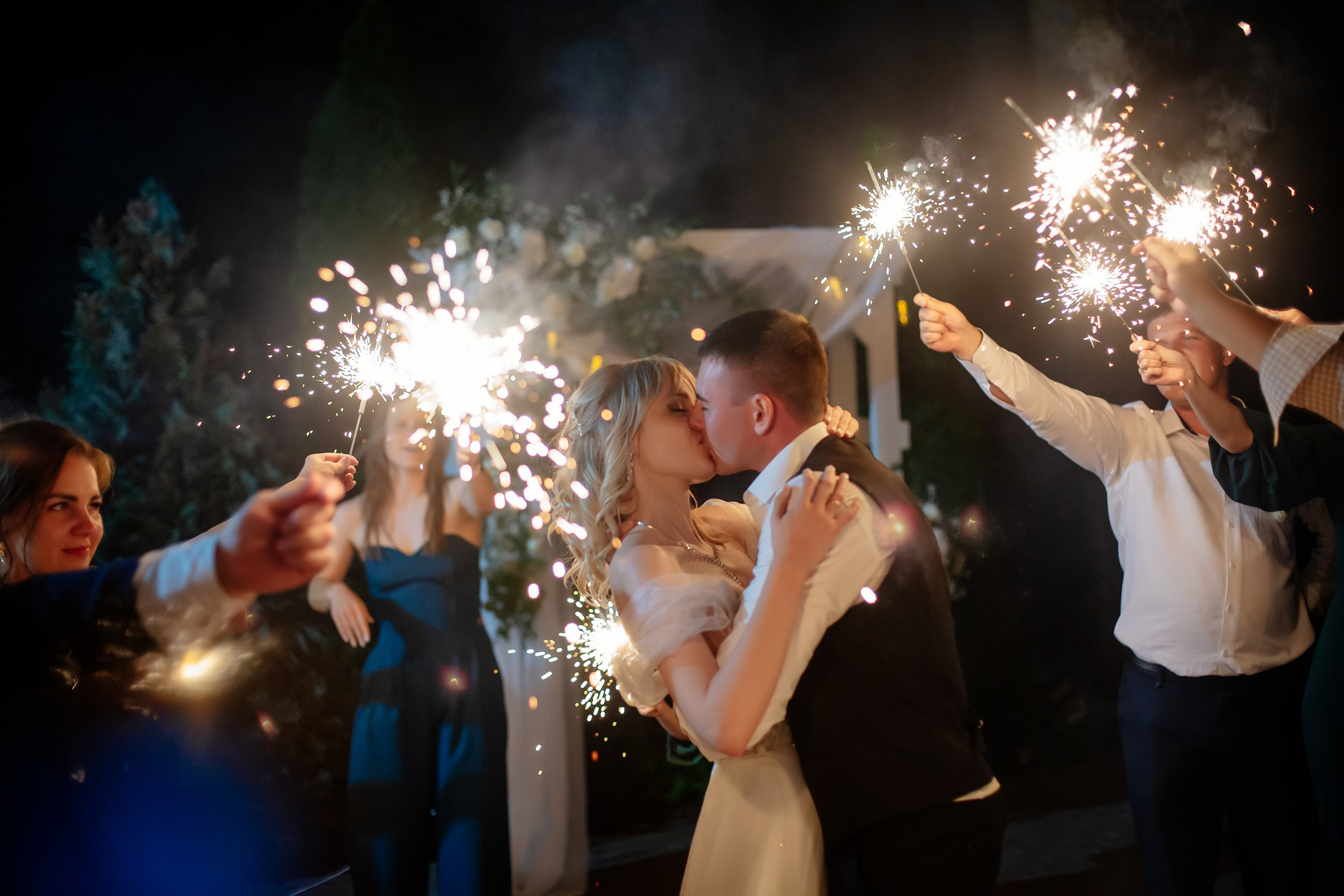 свадьба, свадебный фотограф, свадьба Москва, свадьба Рязань, бенгальские огни, свадебный банкет, свадебный вечер