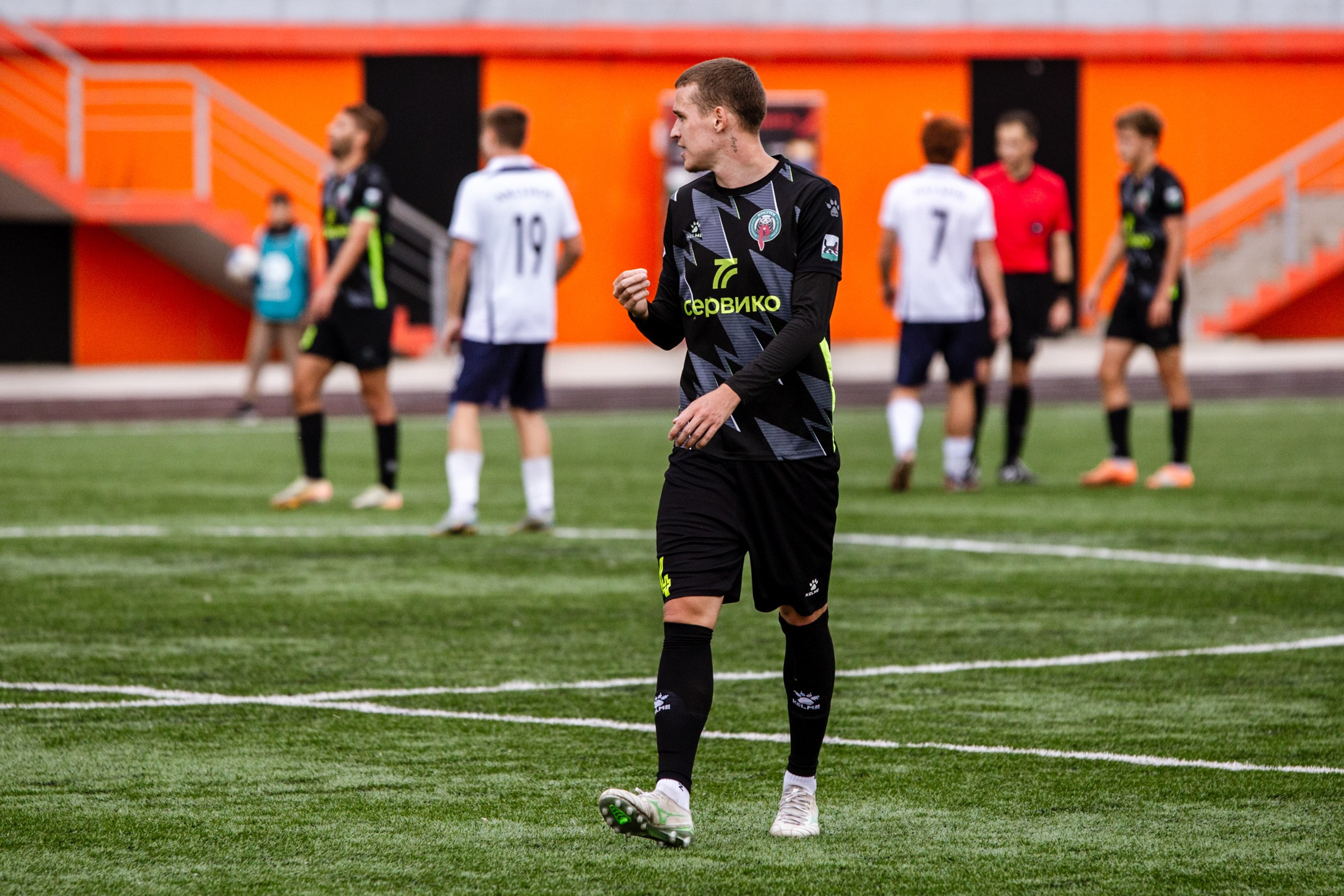 Первенство России по футболу LEON-Вторая лига Б | ФК Иркутск — Космос (Долгопрудный) | 14.09.25. Фотограф в Иркутске Евгения Айвазова