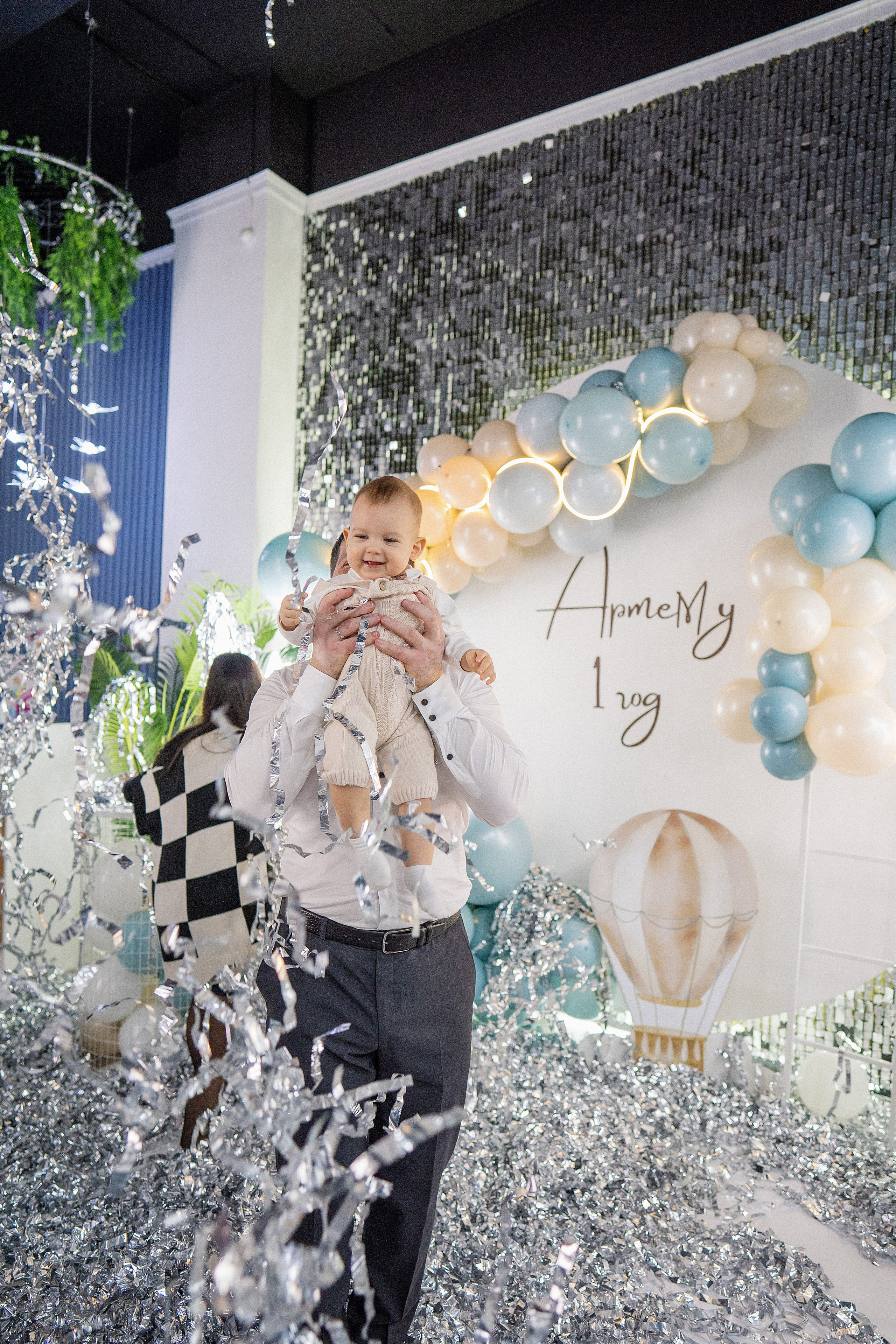 Годик Артёму. Фотограф на Крещение и Венчание в Красноярске Рамазанова Юлия