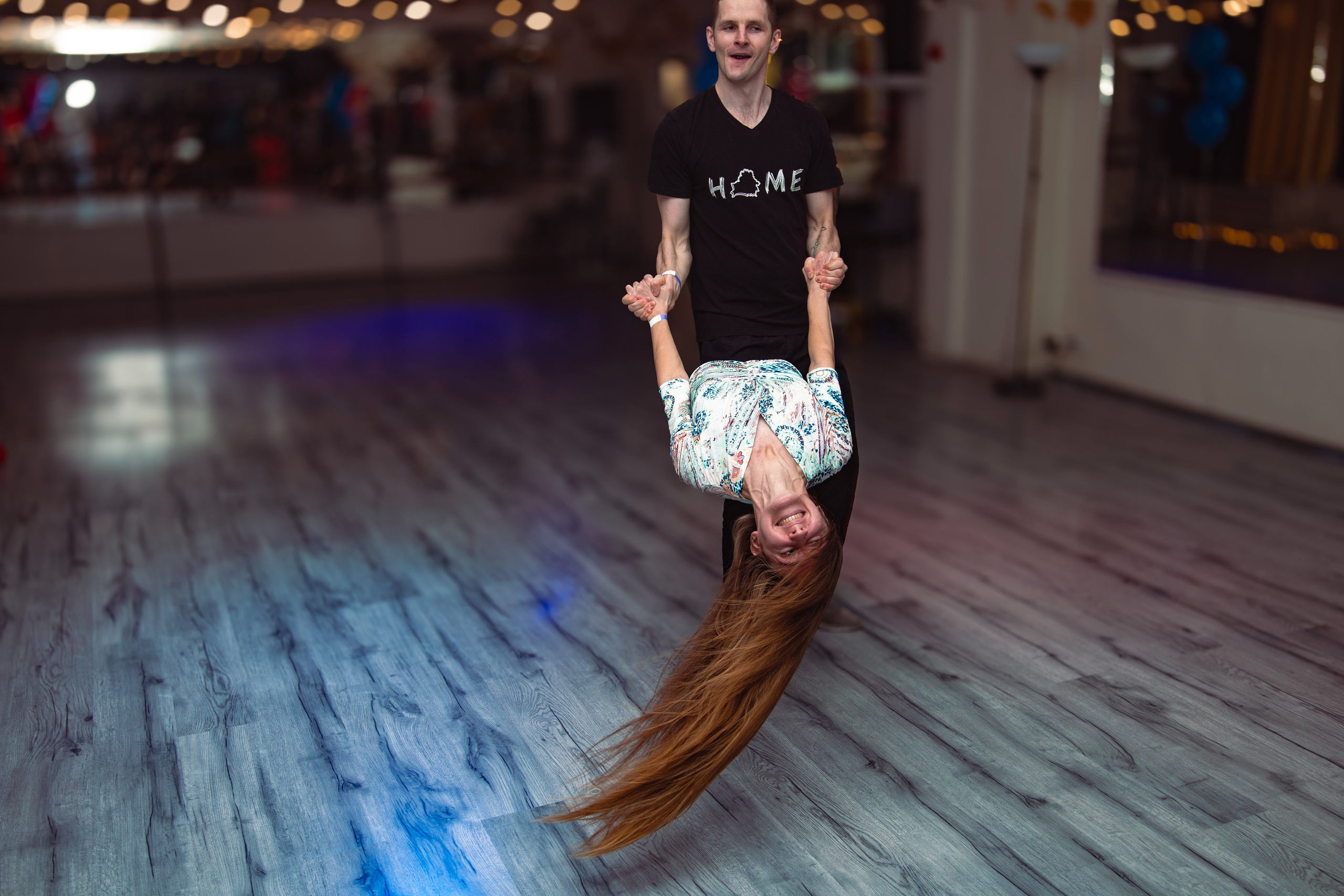 Вечеринка в школе танцев Dance cafe