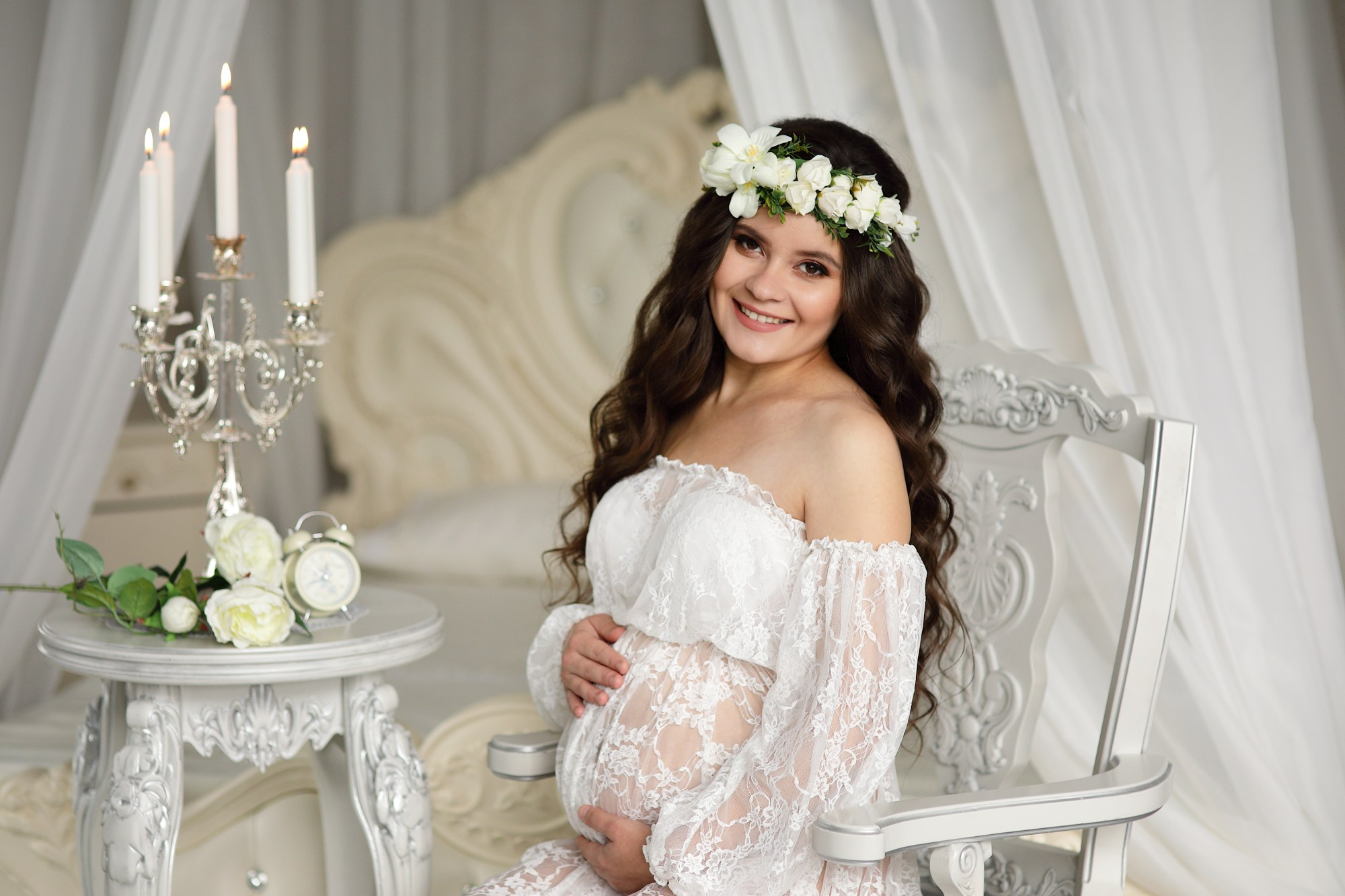 фотосессия беременности в белом пеньюаре Полянская Анастасия