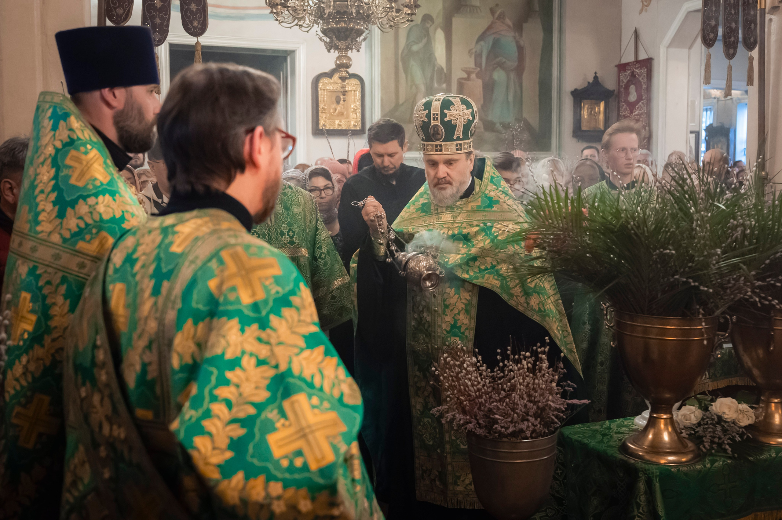 Богородский Храм. Всенощное бдение. Освящение верб. Антон и Татьяна Денисенко — В храме