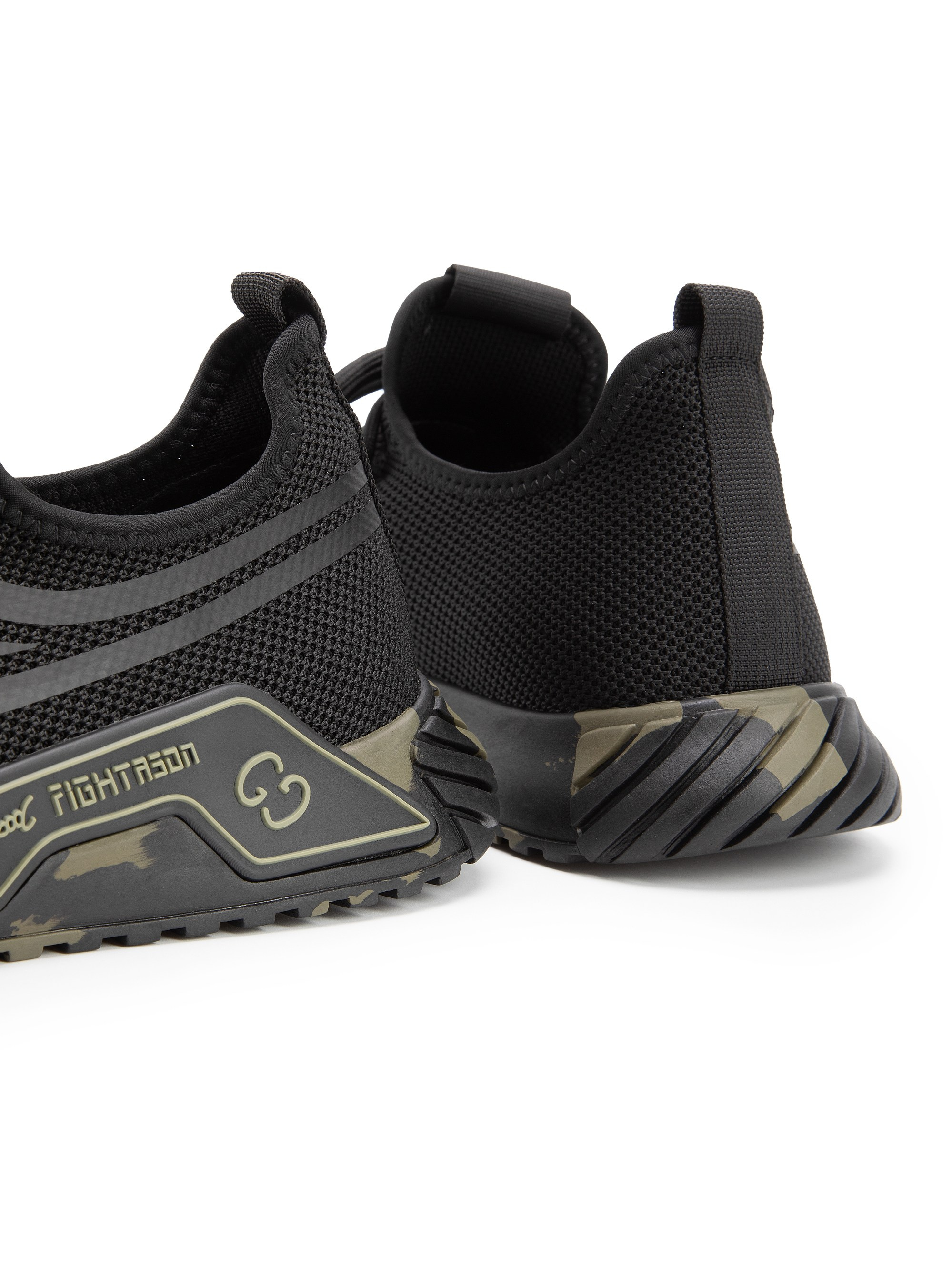 Каталожная фотография обуви. Фотограф в Москве Егор Гончаров