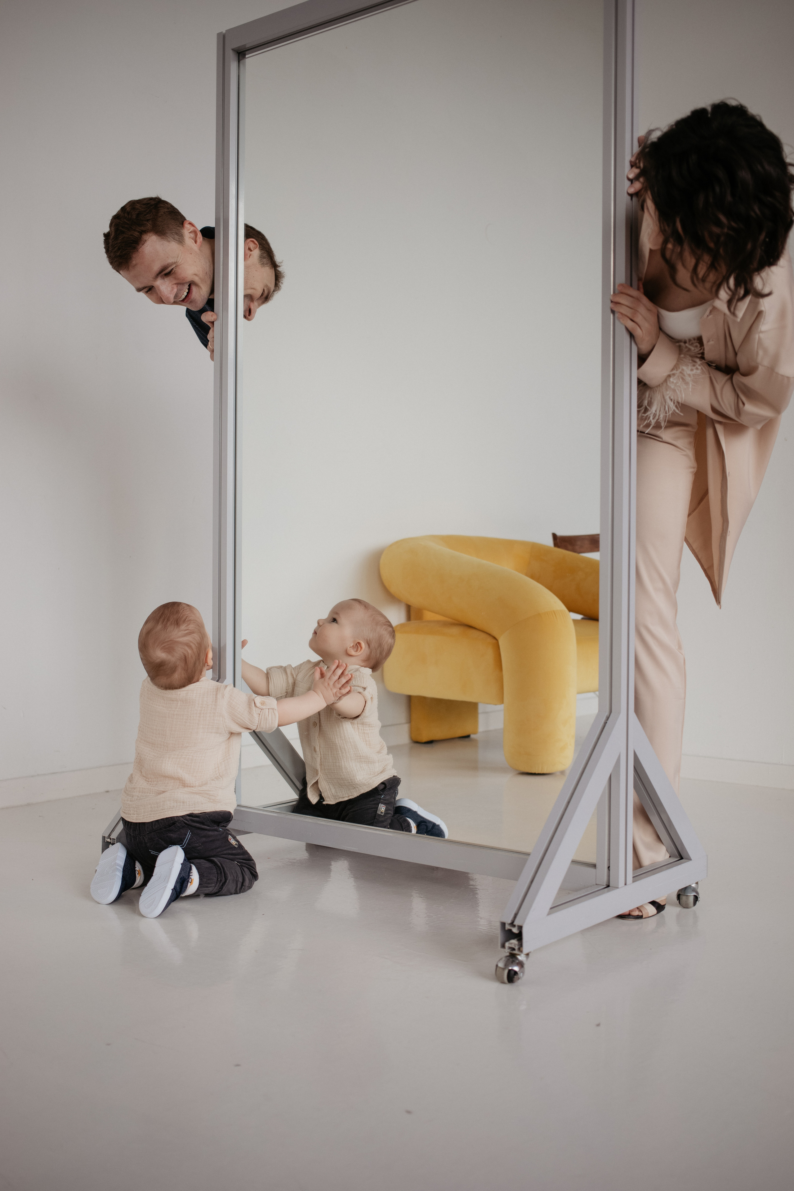 Семейная фотосессий в студии. Фотограф из Санкт-Петербурга Оксана Валковая. Женский портрет. Портрет