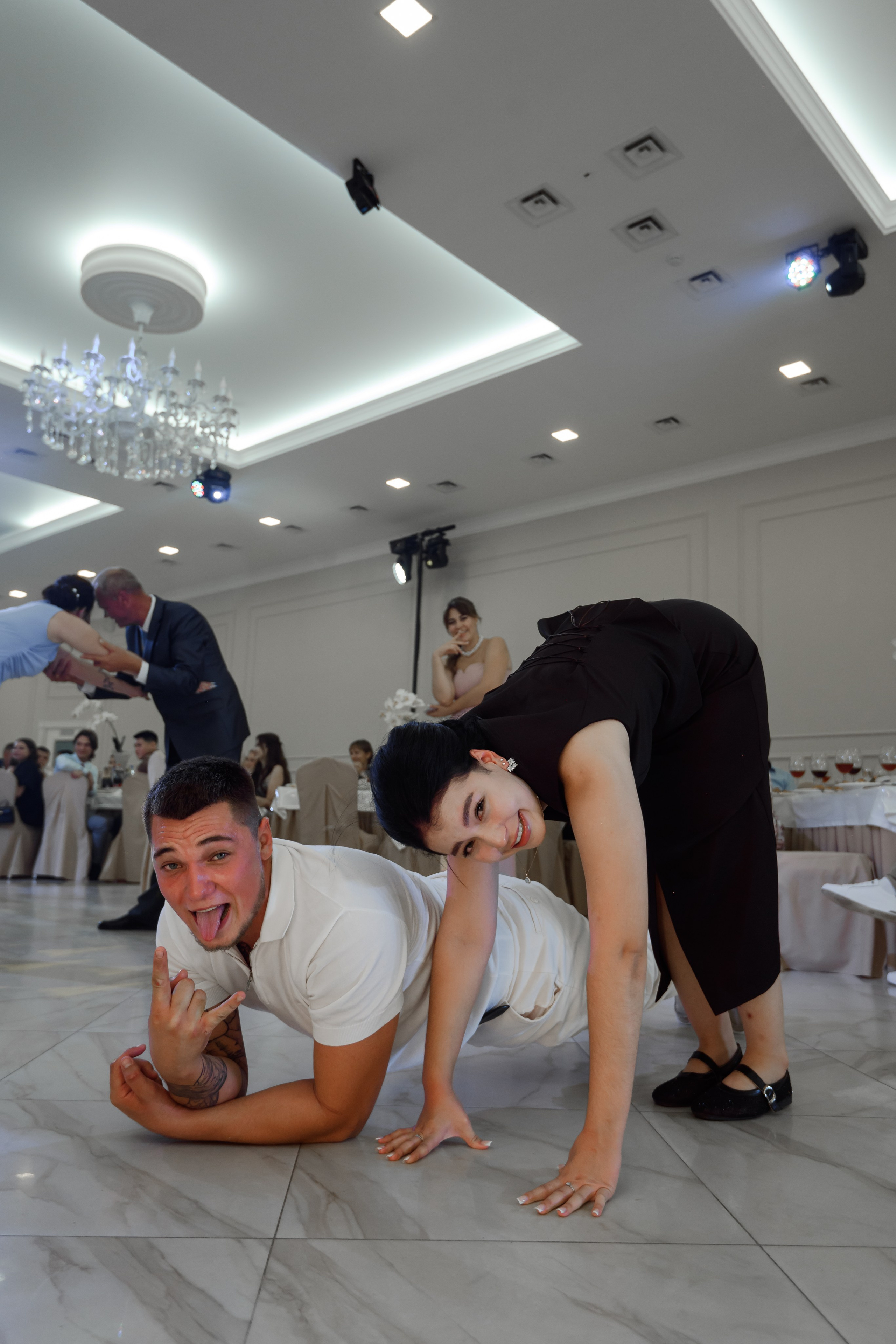 В + В. Свадебный фотограф в г. Астрахань. Так же выезжаю в другие города