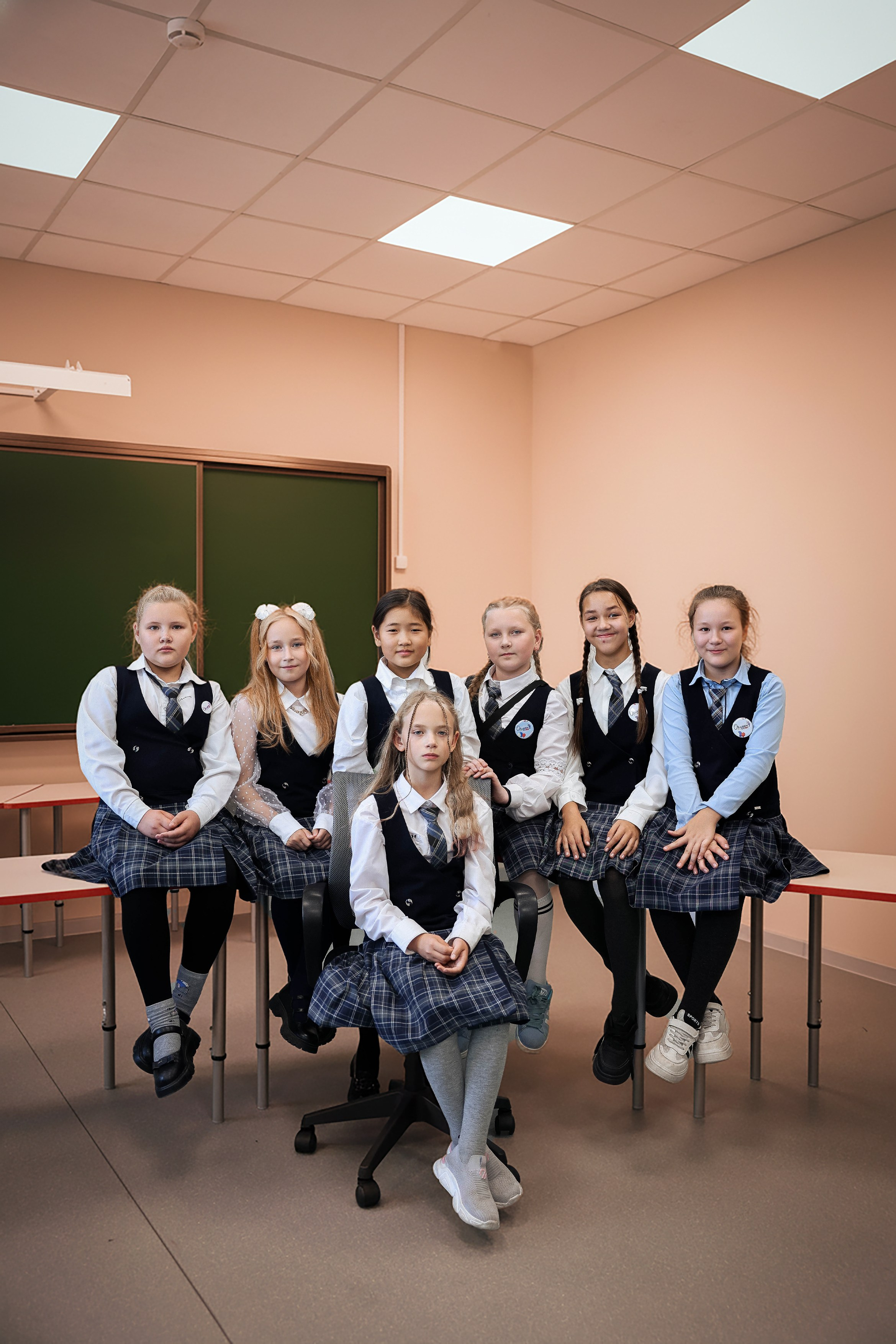 МАОУ СОШ № 58 | 4в класс. Свадебный и Школьный фотограф Улан-Удэ Бурятия Джулия Топоева Выпускные альбомы Фотограф на мероприятие