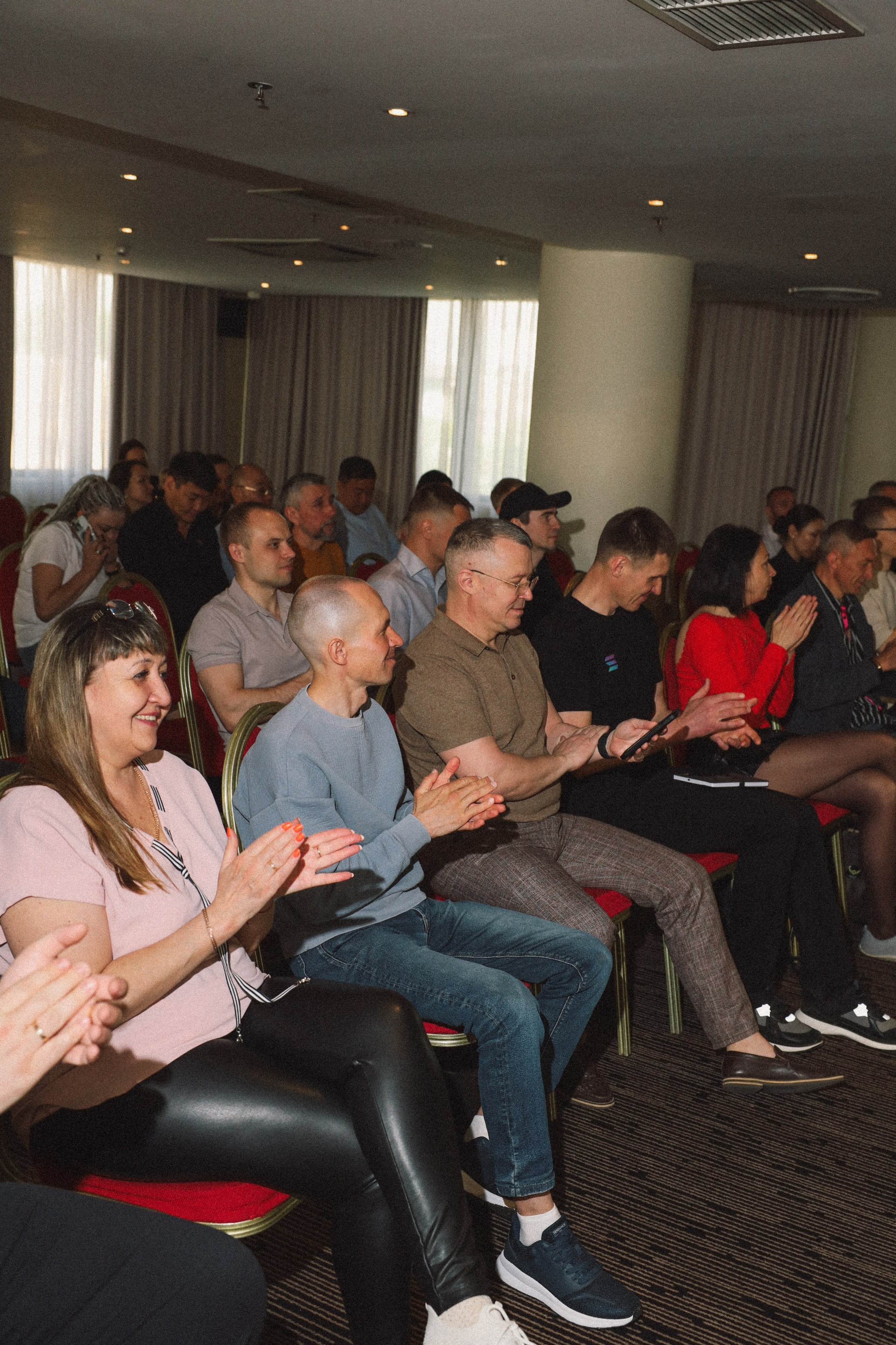 Конференция. Фотограф и контент-maker Диля Голубникова | Москва