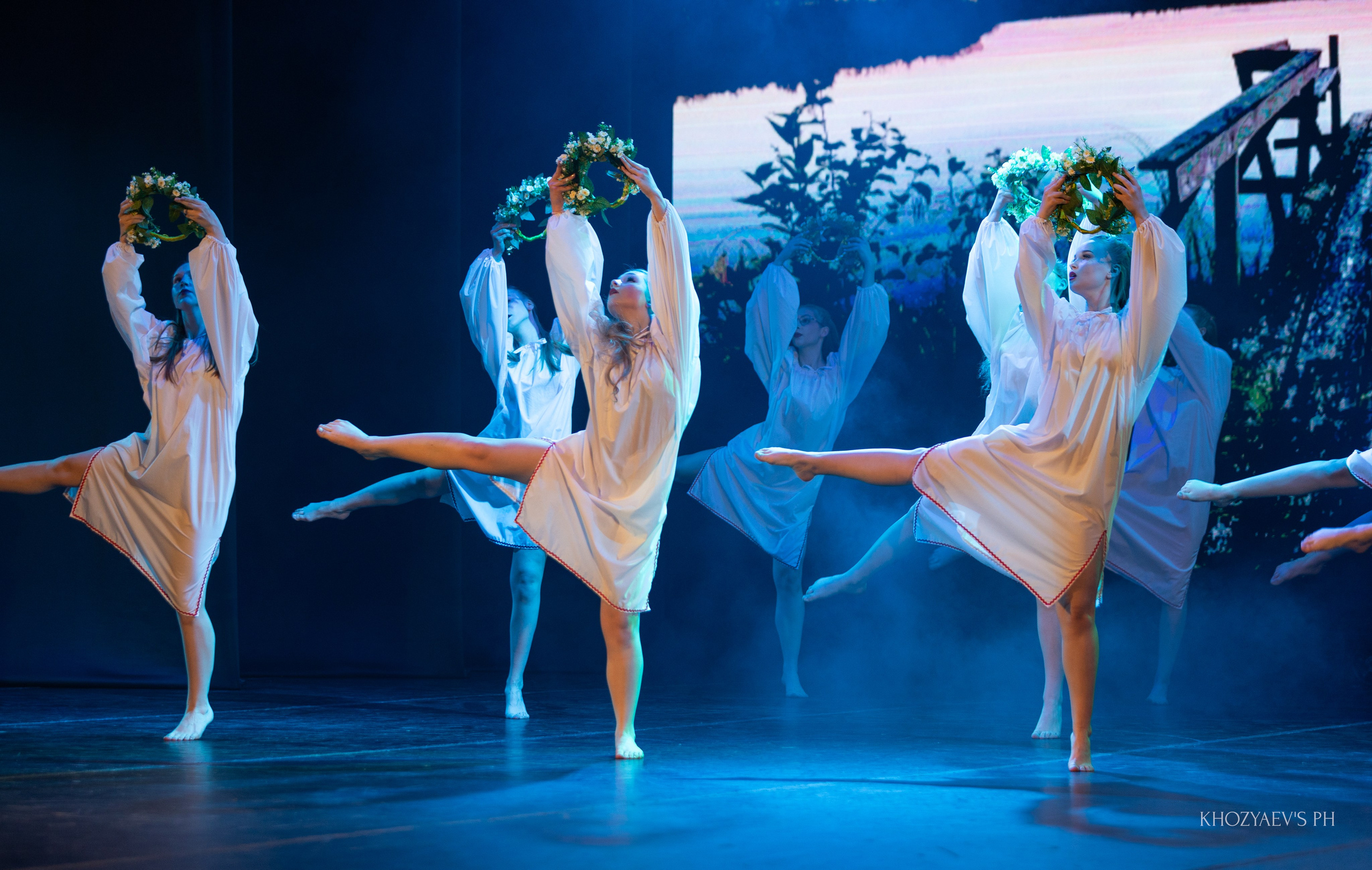 Отчетный концерт Ансамбля танца «Вольный Ветер». Фотограф в Нижнем Новгороде, Дзержинске Олеся Хозяева