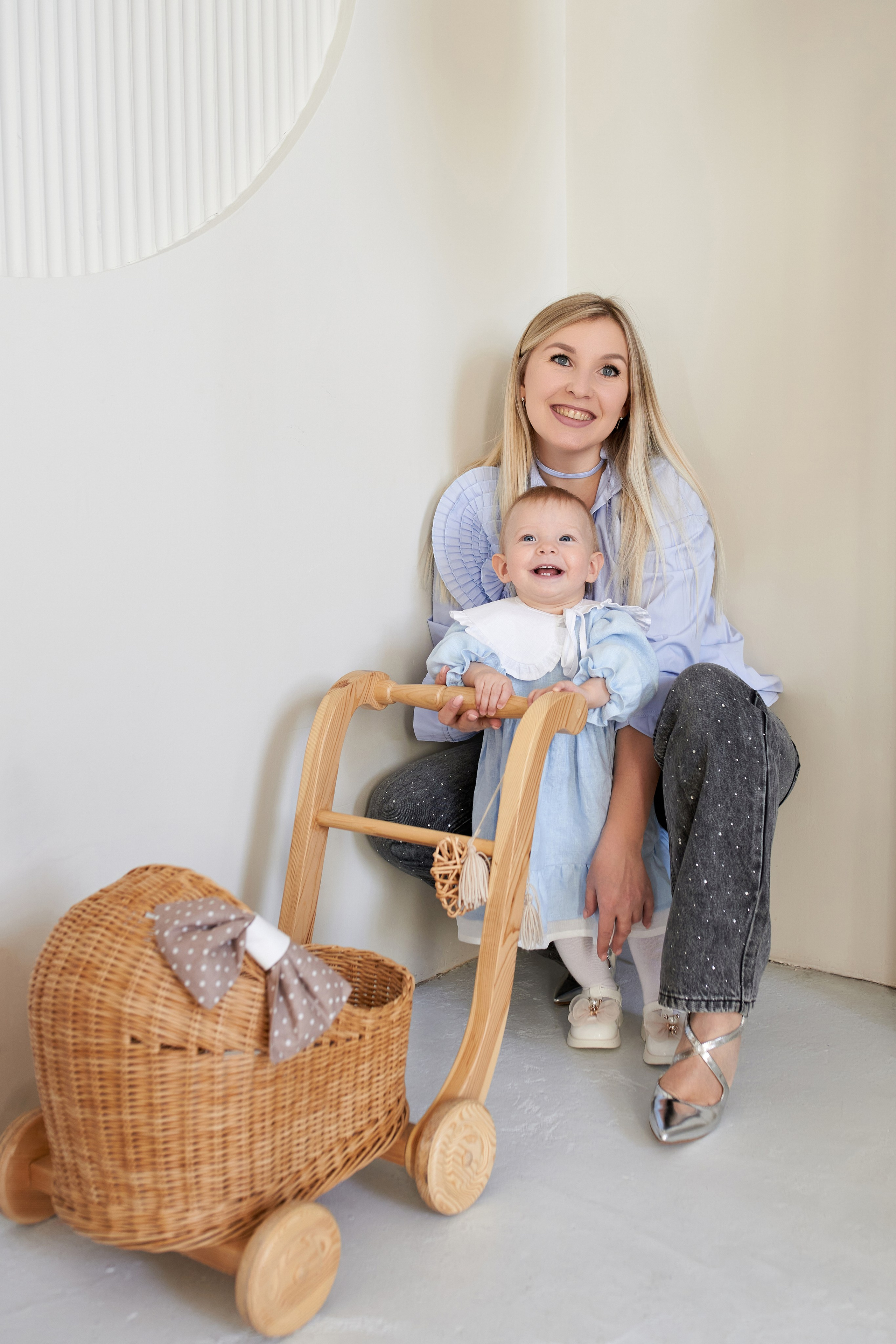 Василина Ариана Анна и Евгений. Фотограф Александра