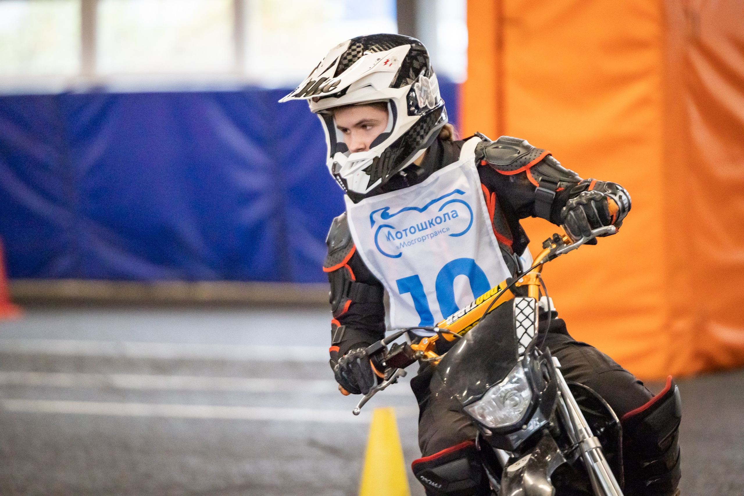Соревнования в Мотошколе «Мосгортранс». Фотограф Владимир Охрименко