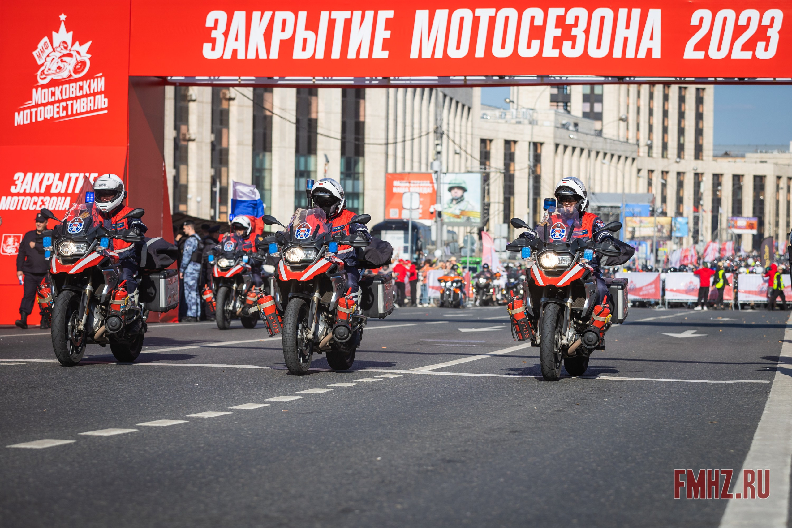 Закрытие Мотосезона 2023 на проспекте Академика Сахарова. Фотограф Владимир Охрименко