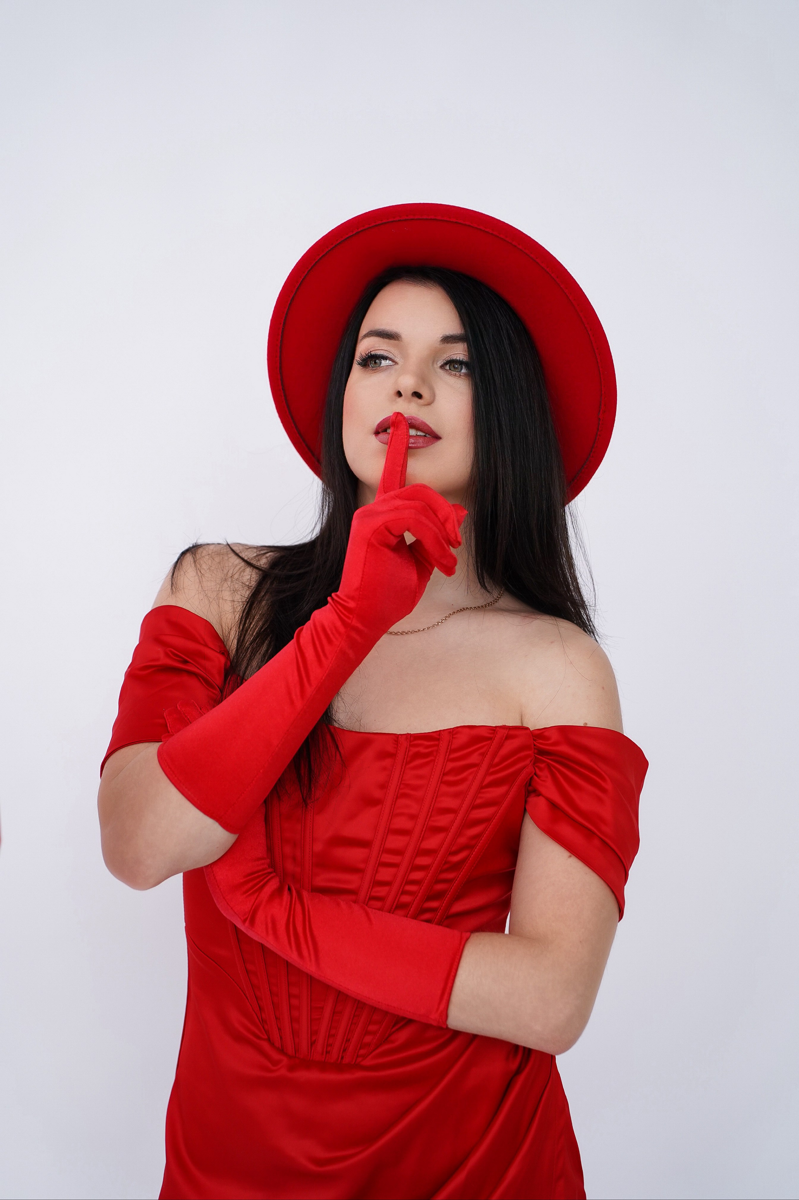 VERA. Фотограф Москва, визуальный менеджер Дарья Шевченко