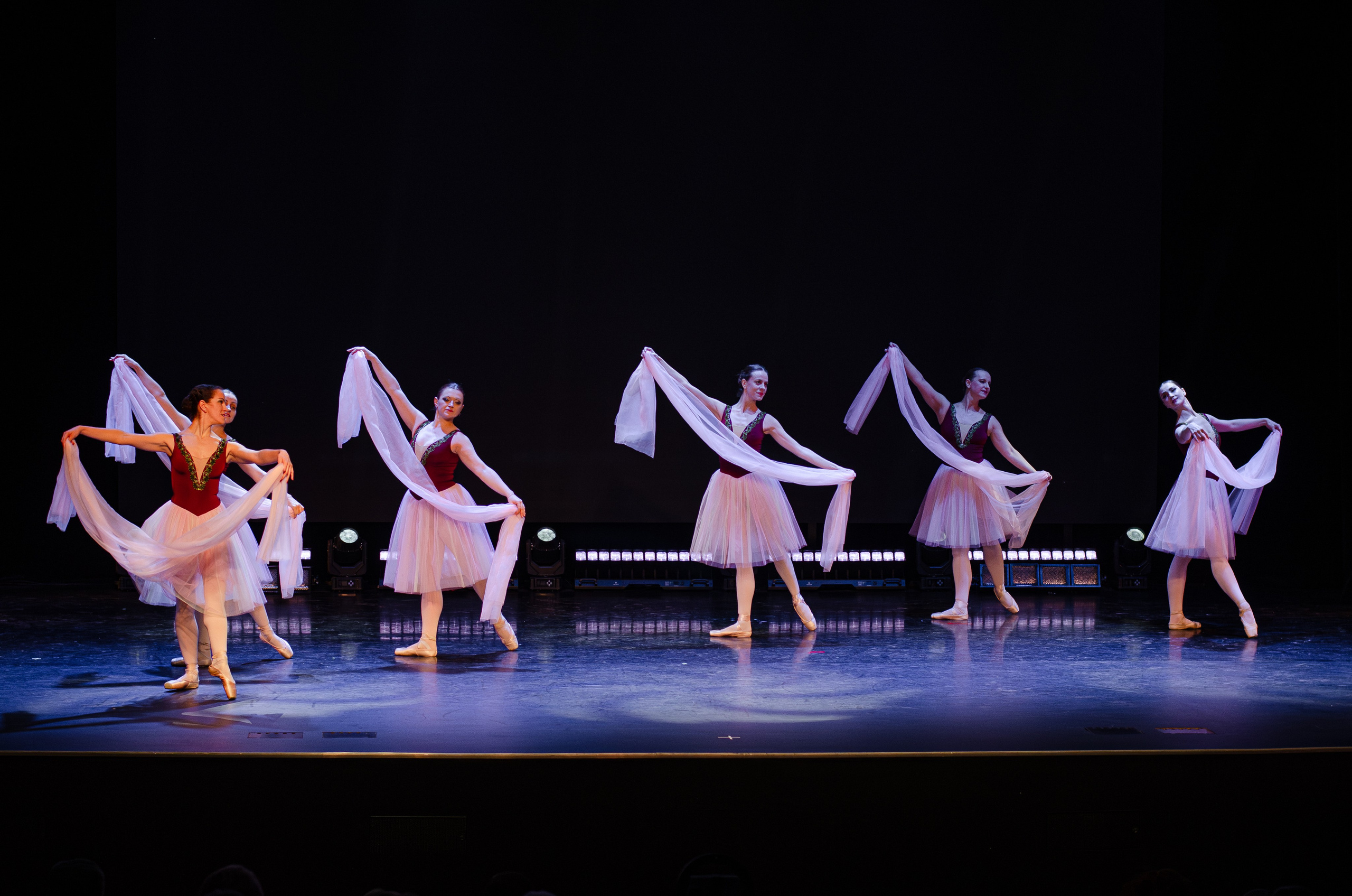 Гала-концерт Всероссийского фестиваля любительского балета Aurora PRIX — 2026. Портретный и репортажный фотограф в Санкт-Петербурге Варвара Жукова