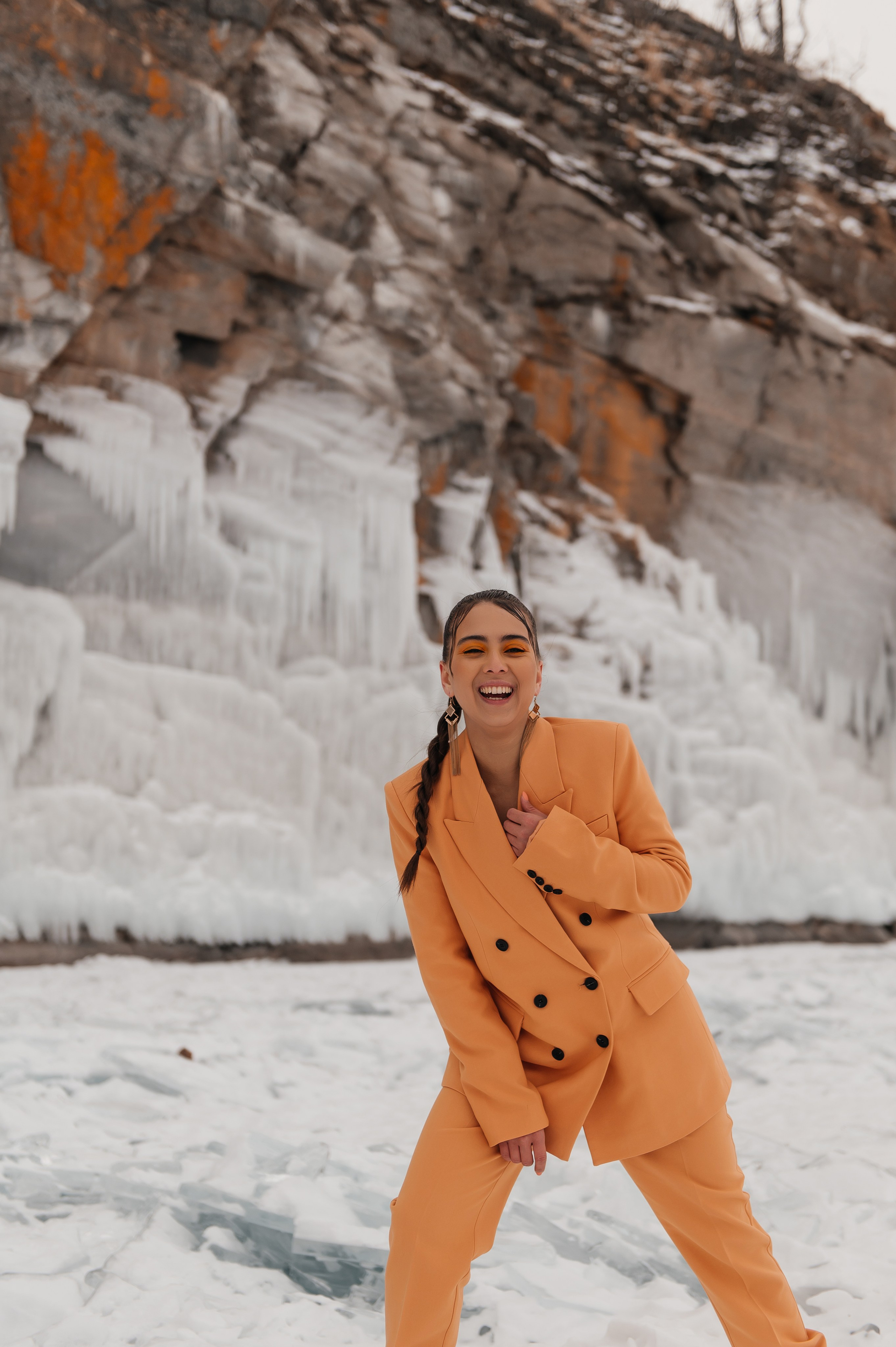 Женская съемка на Байкале. Фотограф Москва и Видеограф Москва