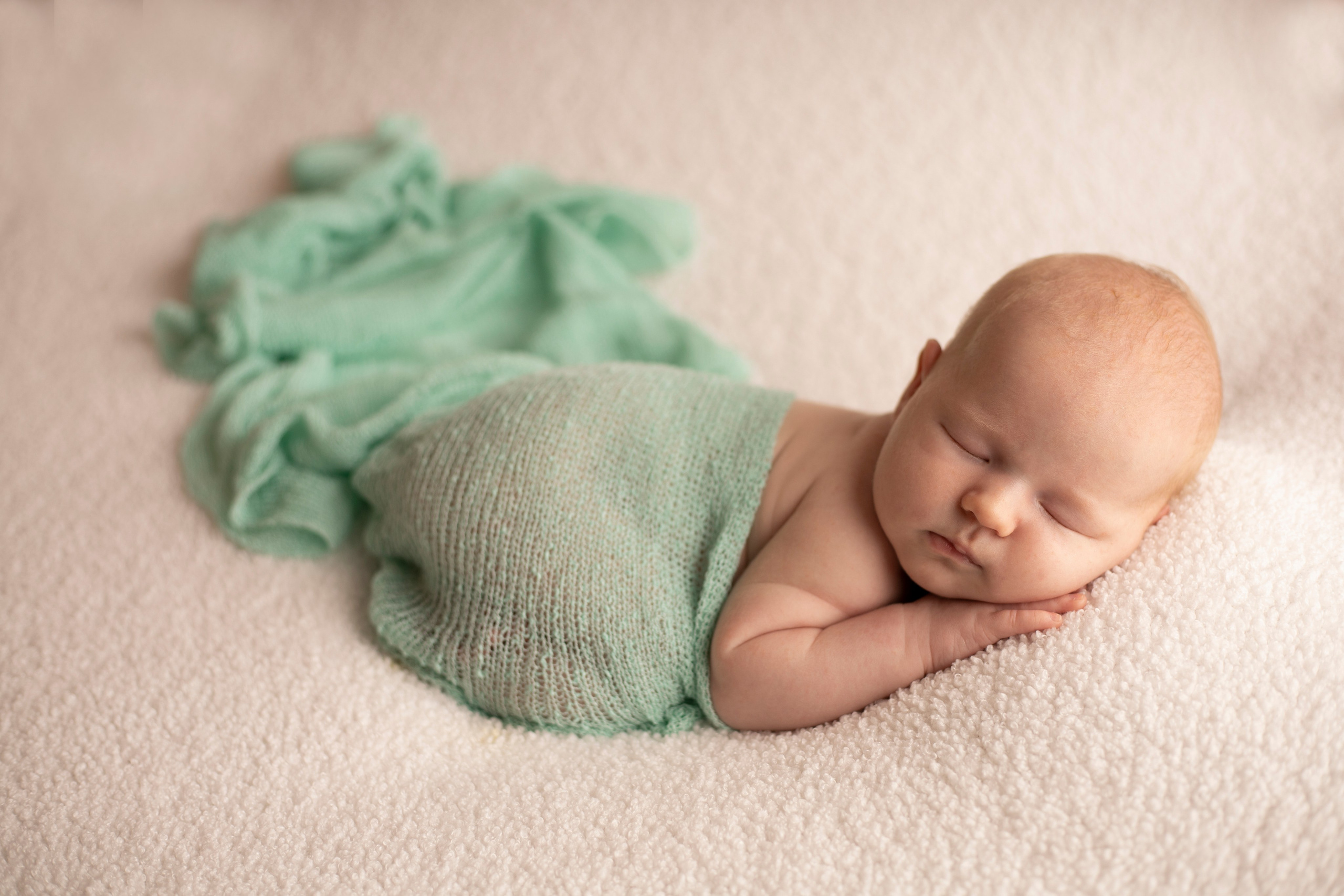 Новорожденные. Фотограф новорожденных в Екатеринбурге